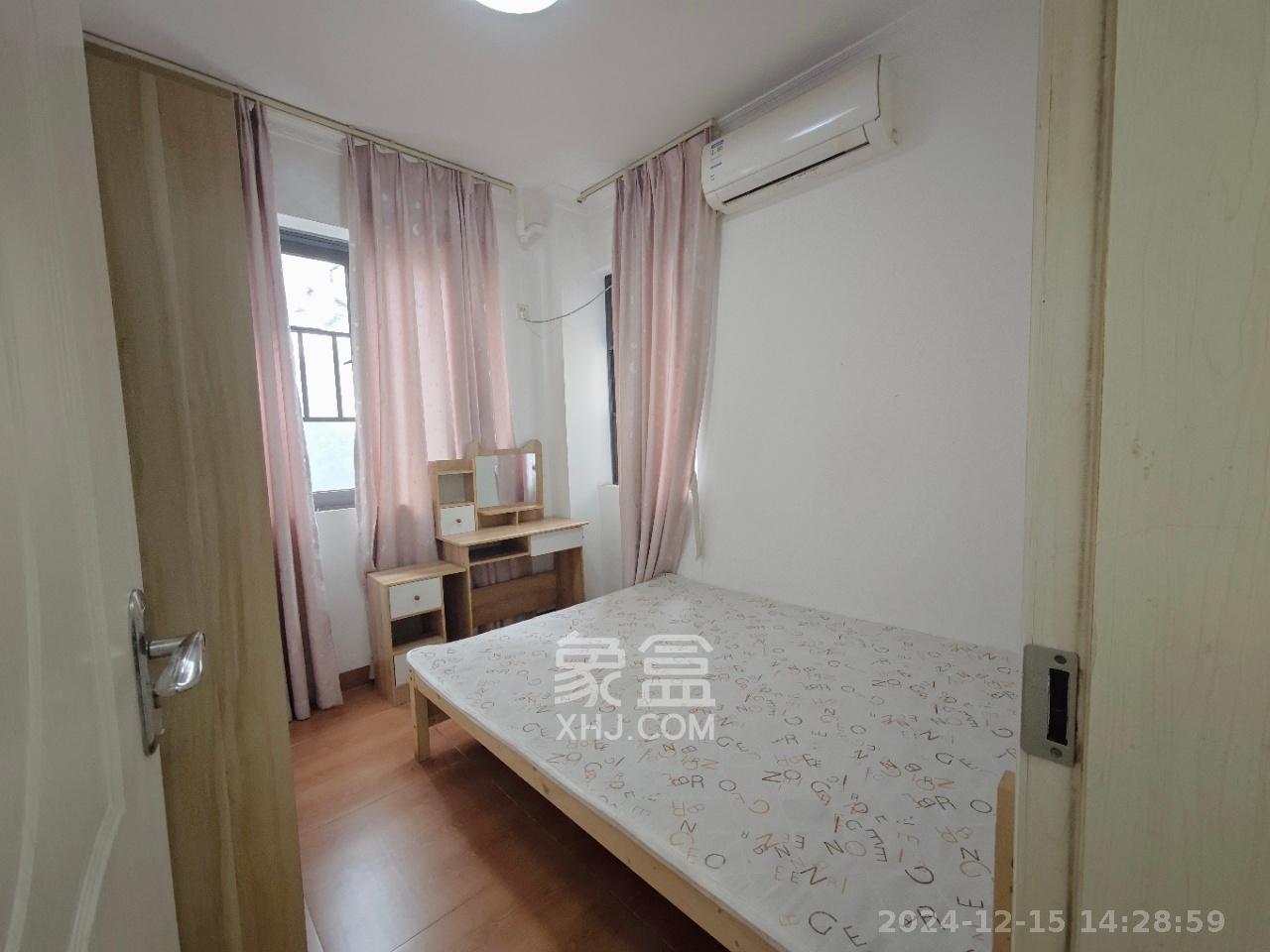 荣盛花语书苑  3室2厅1卫    3000.0元/月室内图