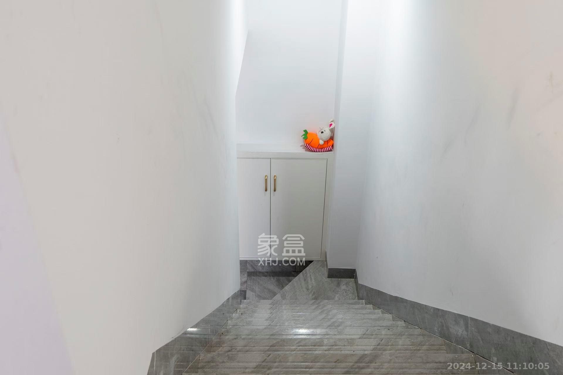 钱隆世家 1室0厅0卫 2400.0元/月 钱隆世家 1室0厅0卫 2400.0元/月室内图