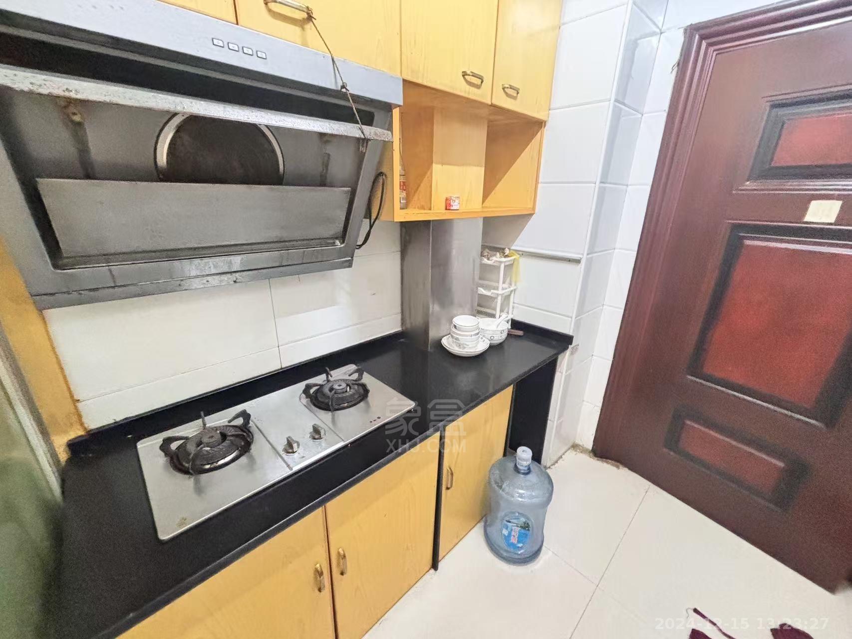 家润多 2室1厅1卫 1500.0元/月 家润多 2室1厅1卫 1500.0元/月室内图