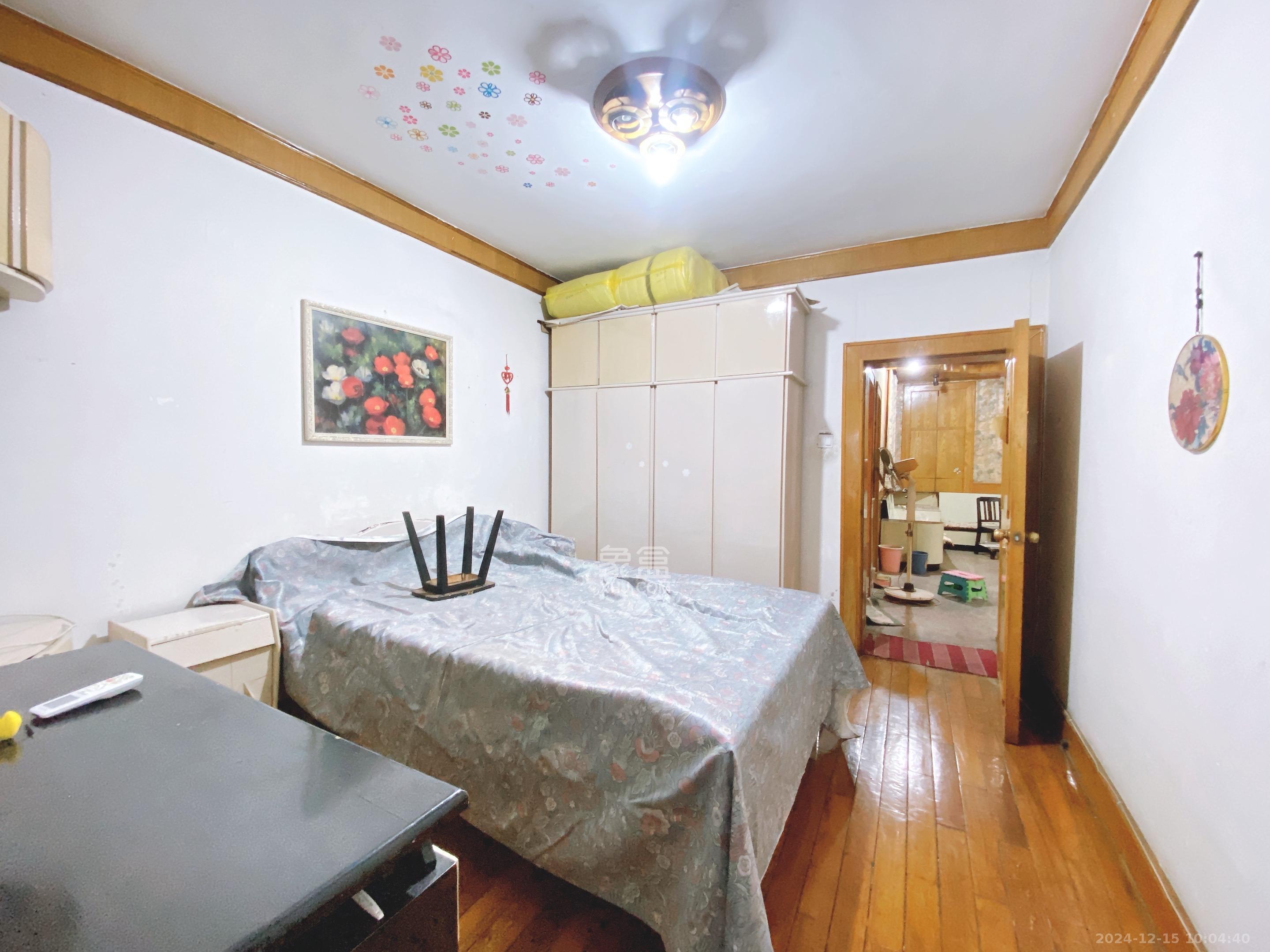 群芳园 2室2厅1卫 1800.0元/月 群芳园 2室2厅1卫 1800.0元/月室内图