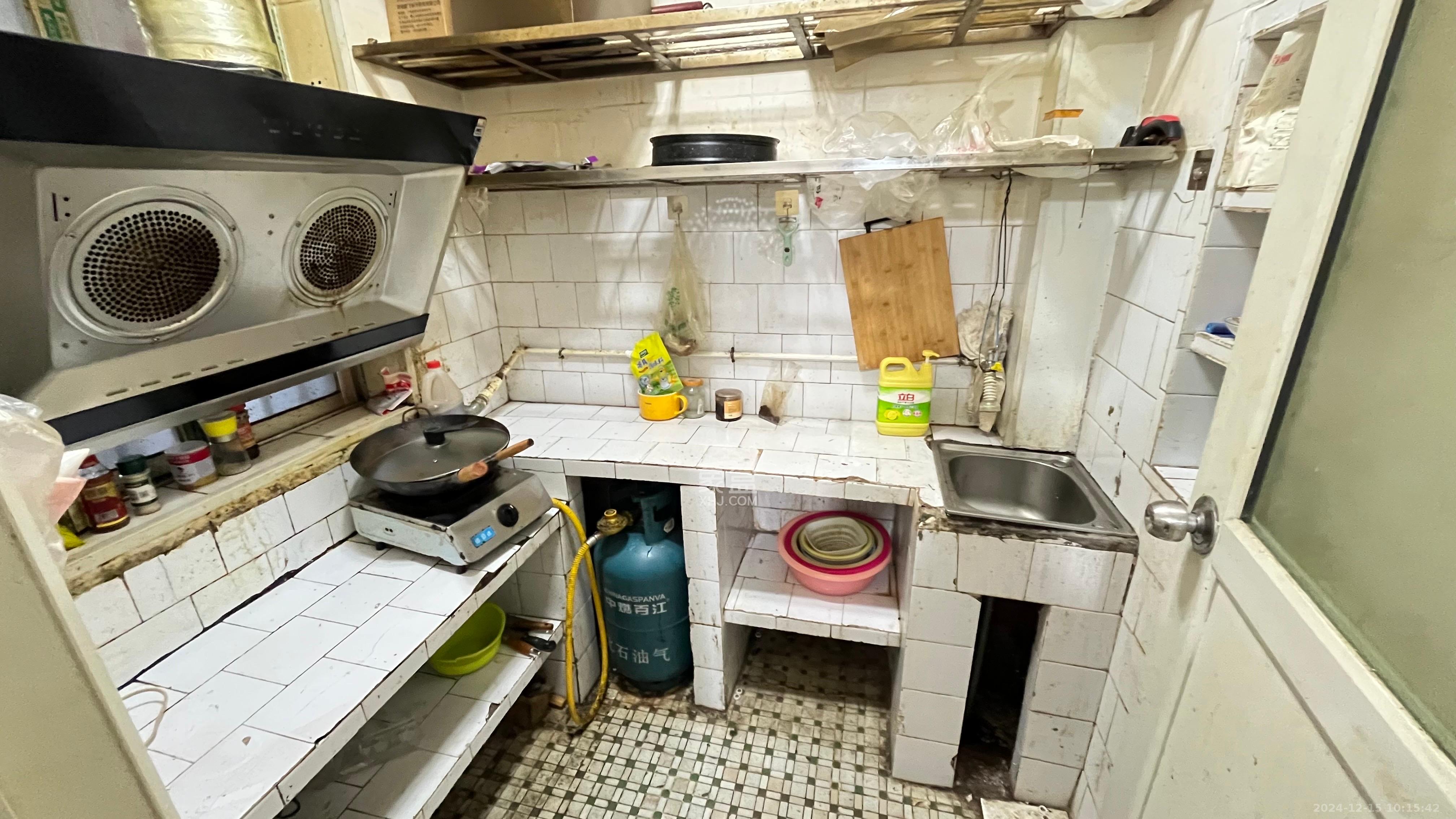 茶馆屋 2室1厅1卫 1500.0元/月 茶馆屋 2室1厅1卫 1500.0元/月室内图