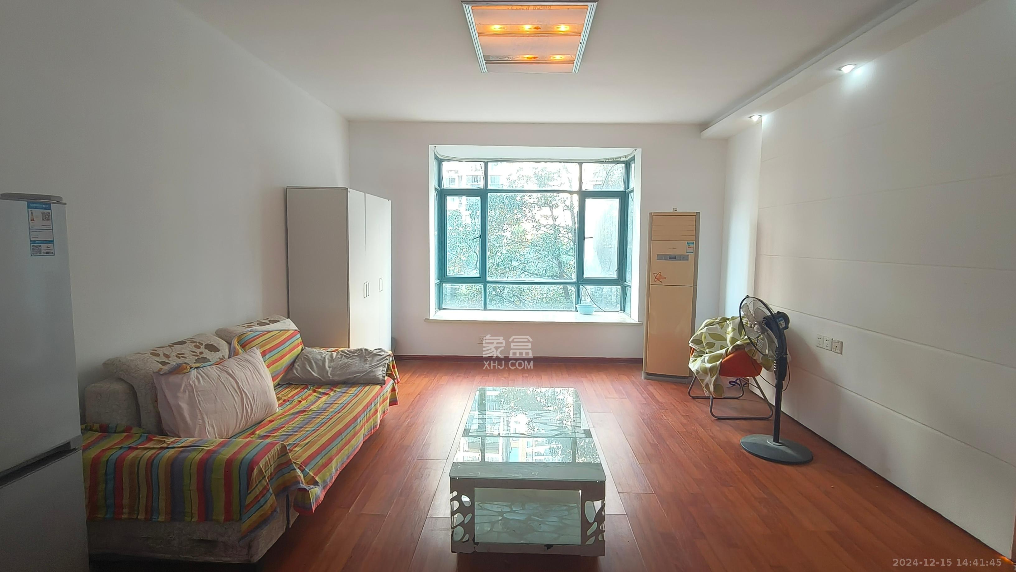 中江国际花城  3室2厅2卫    1800.0元/月 中江国际花城  3室2厅2卫    1800.0元/月