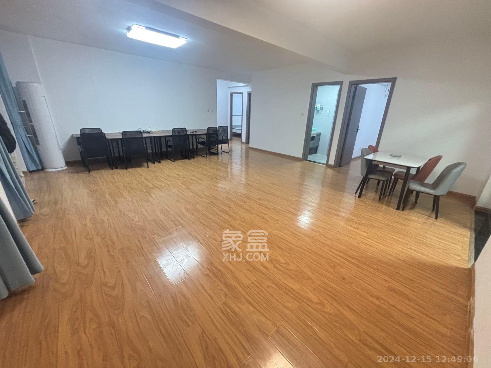 桃花嘉园 4室2厅2卫 3000.0元/月 桃花嘉园 4室2厅2卫 3000.0元/月室内图