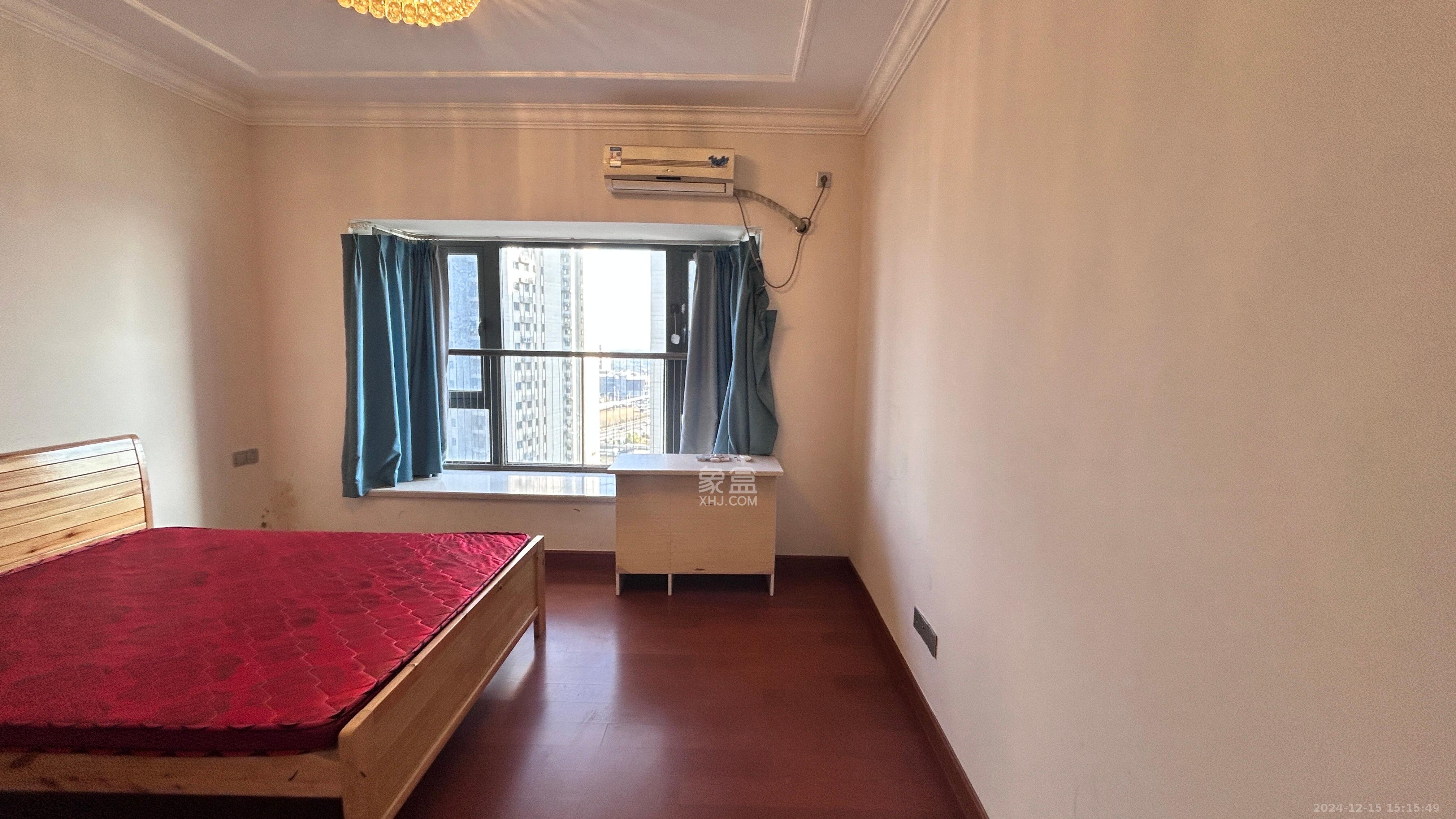 恒大文化旅游城A区  3室2厅2卫    2200.0元/月 恒大文化旅游城A区  3室2厅2卫    2200.0元/月室内图