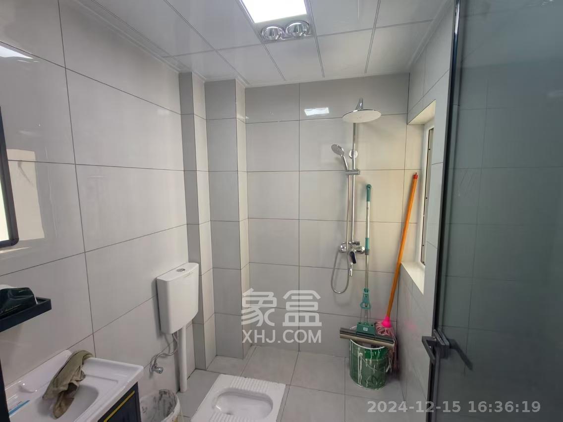 湘荷美苑 2室1厅1卫 2000.0元/月 湘荷美苑 2室1厅1卫 2000.0元/月室内图