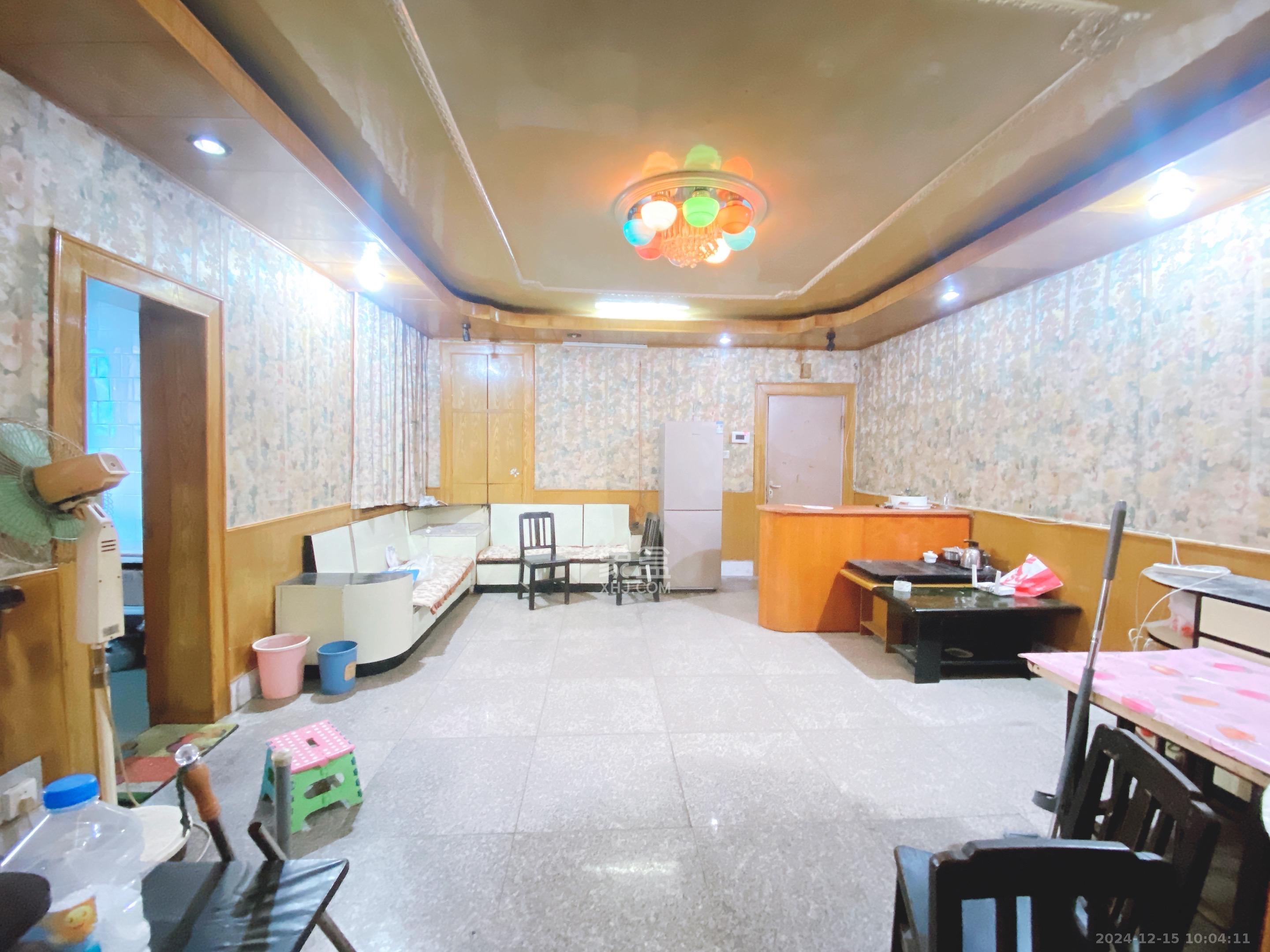 群芳园 2室2厅1卫 1800.0元/月 群芳园 2室2厅1卫 1800.0元/月室内图