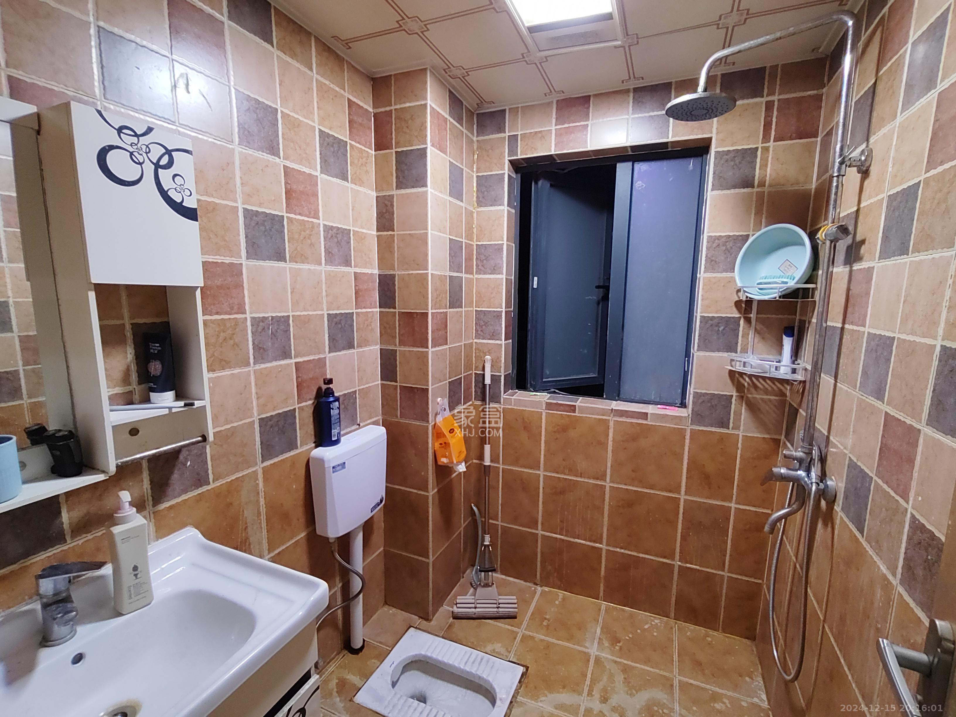 长房云时代 1室1厅1卫 600.0元/月 长房云时代 1室1厅1卫 600.0元/月室内图