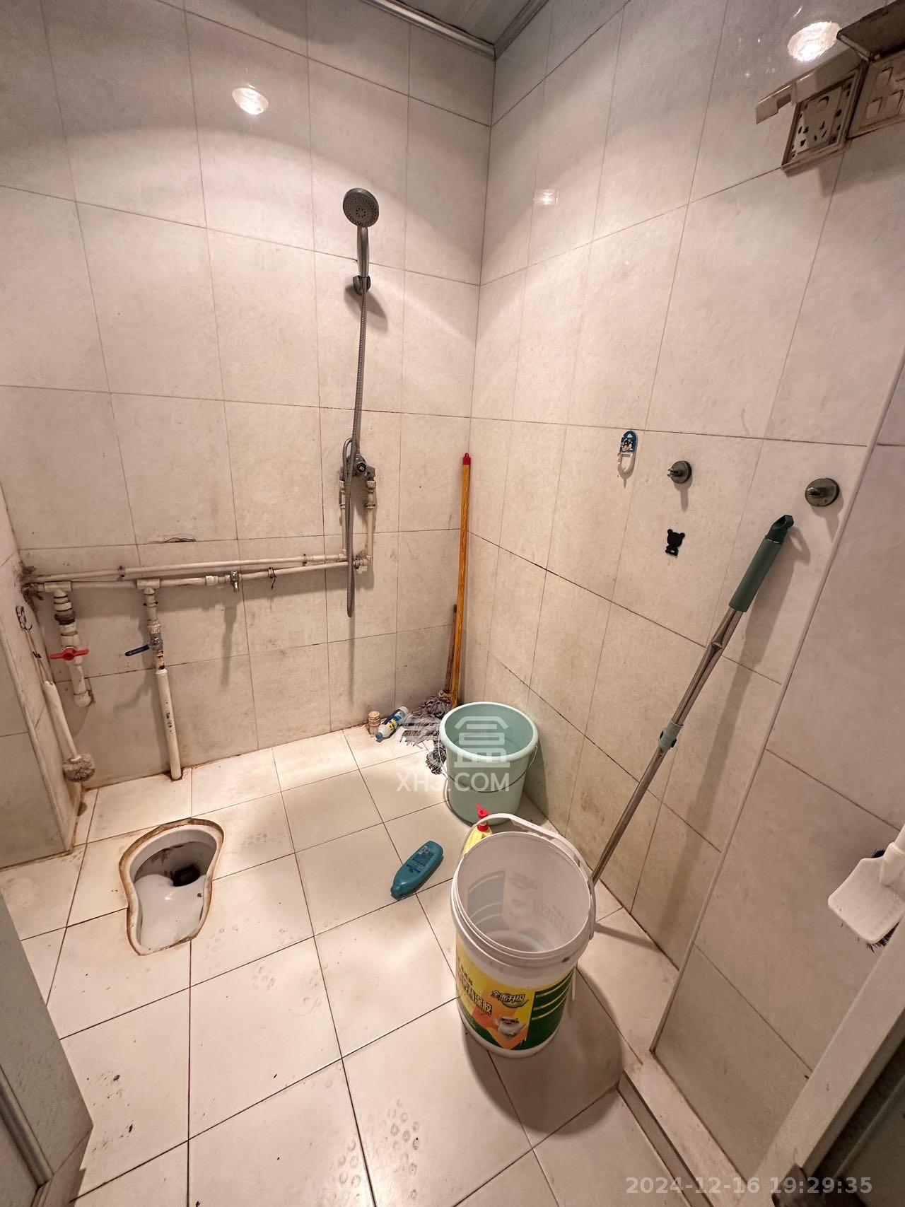 中南汽车世界 2室2厅1卫 950.0元/月 中南汽车世界 2室2厅1卫 950.0元/月室内图