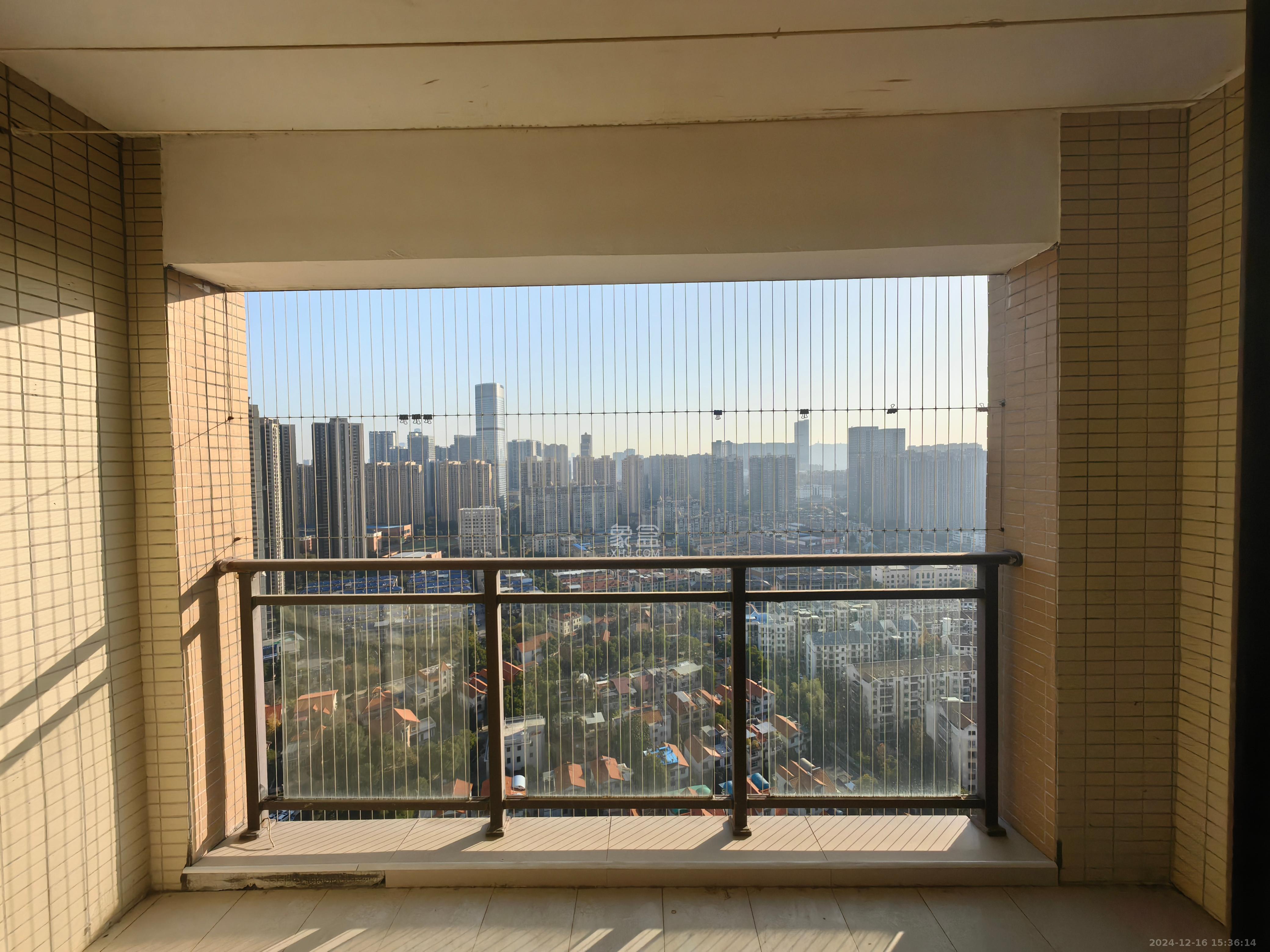 芙蓉别墅山庄（嘉湘华庭）  3室2厅1卫    3200.0元/月室内图