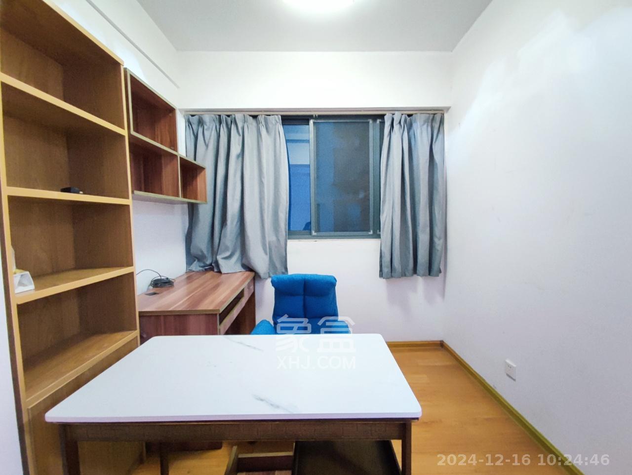 兰亭峰景  1室2厅1卫   2500.00元/月室内图