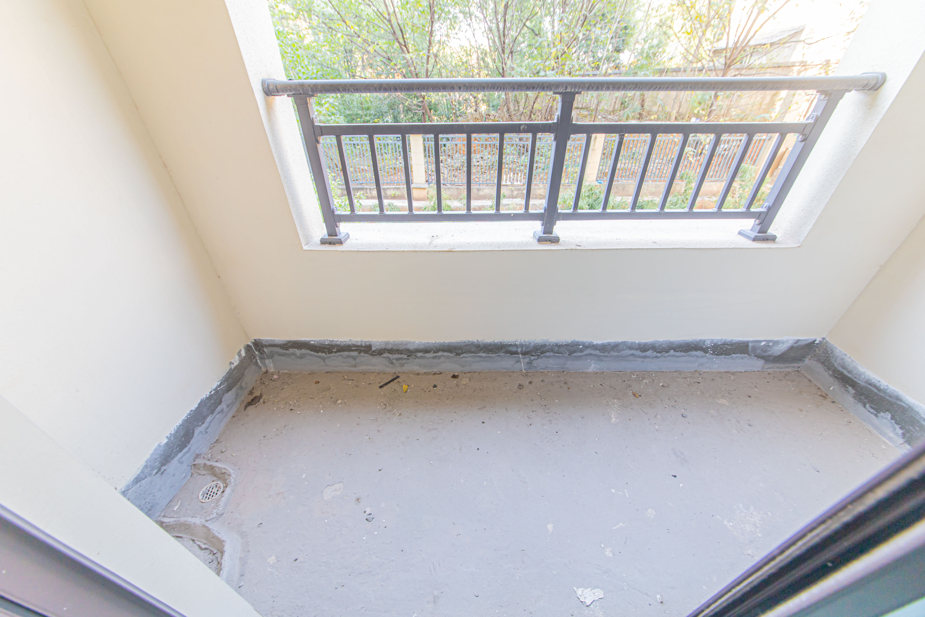 长沙美的梧桐庄园 4室2厅3卫 180.0万 长沙美的梧桐庄园 4室2厅3卫 180.0万阳台