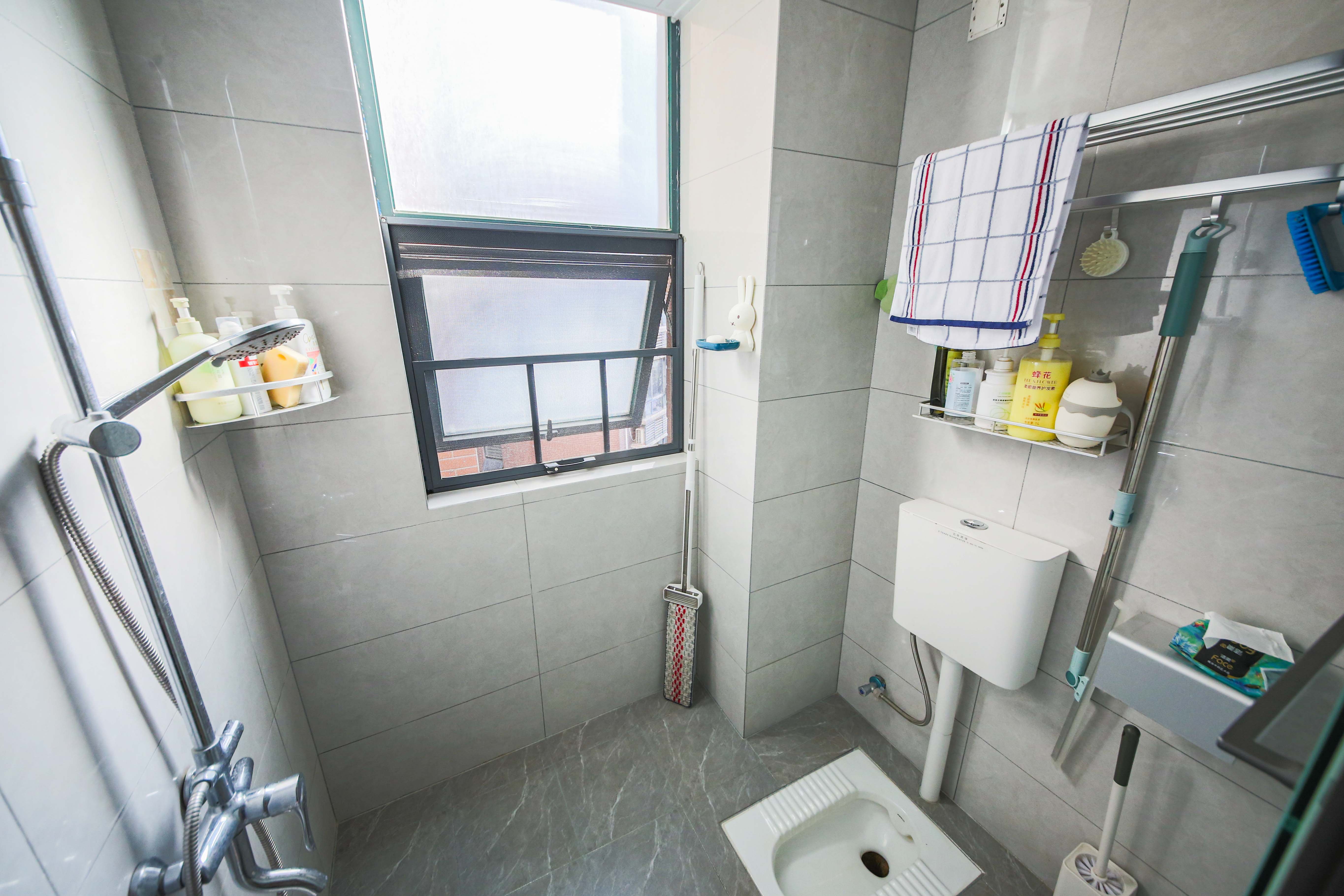 长沙欧洲城  2室2厅1卫    90.0万 长沙欧洲城  2室2厅1卫    90.0万卫生间