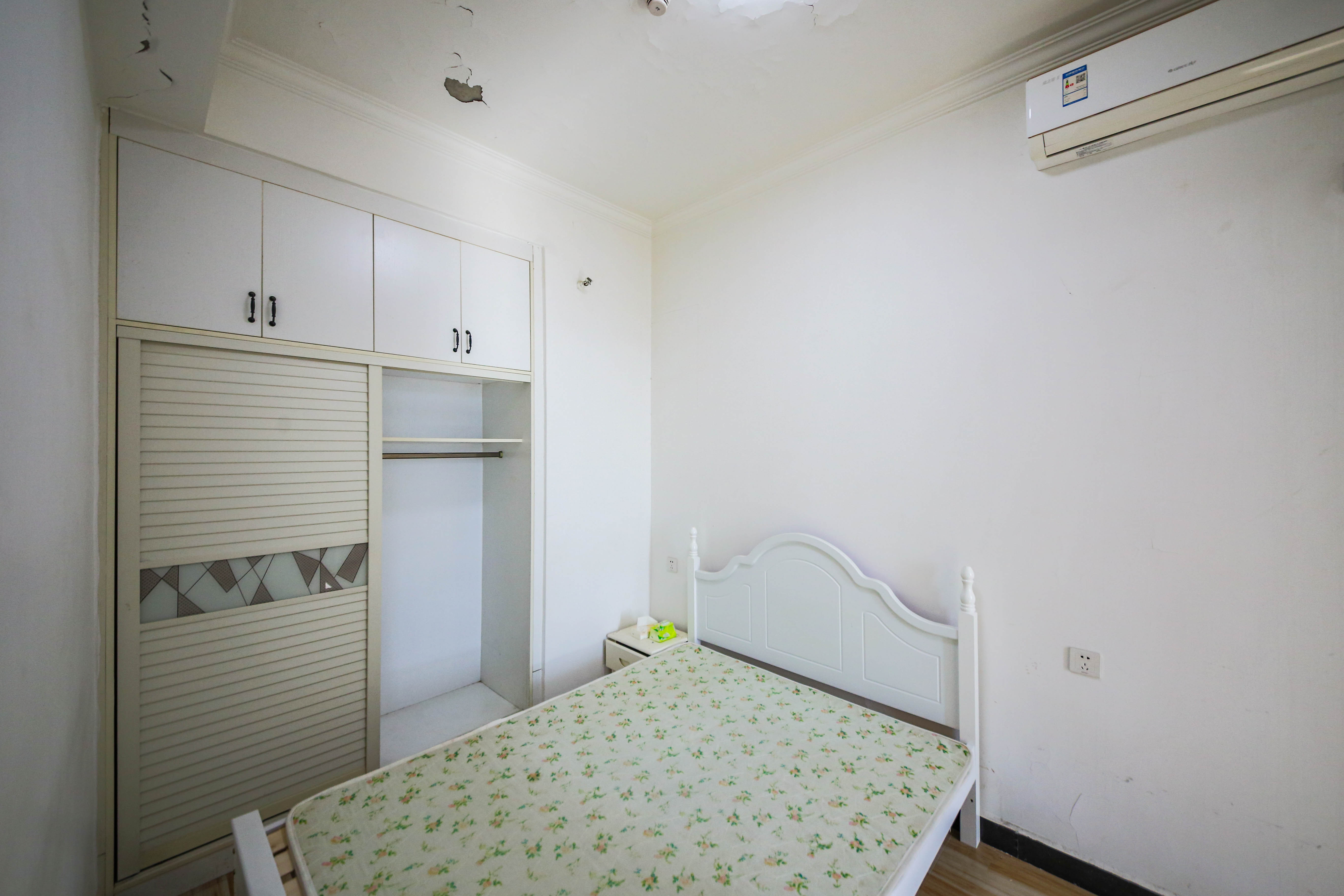 才子嘉都  1室1厅1卫    50.98万卧室