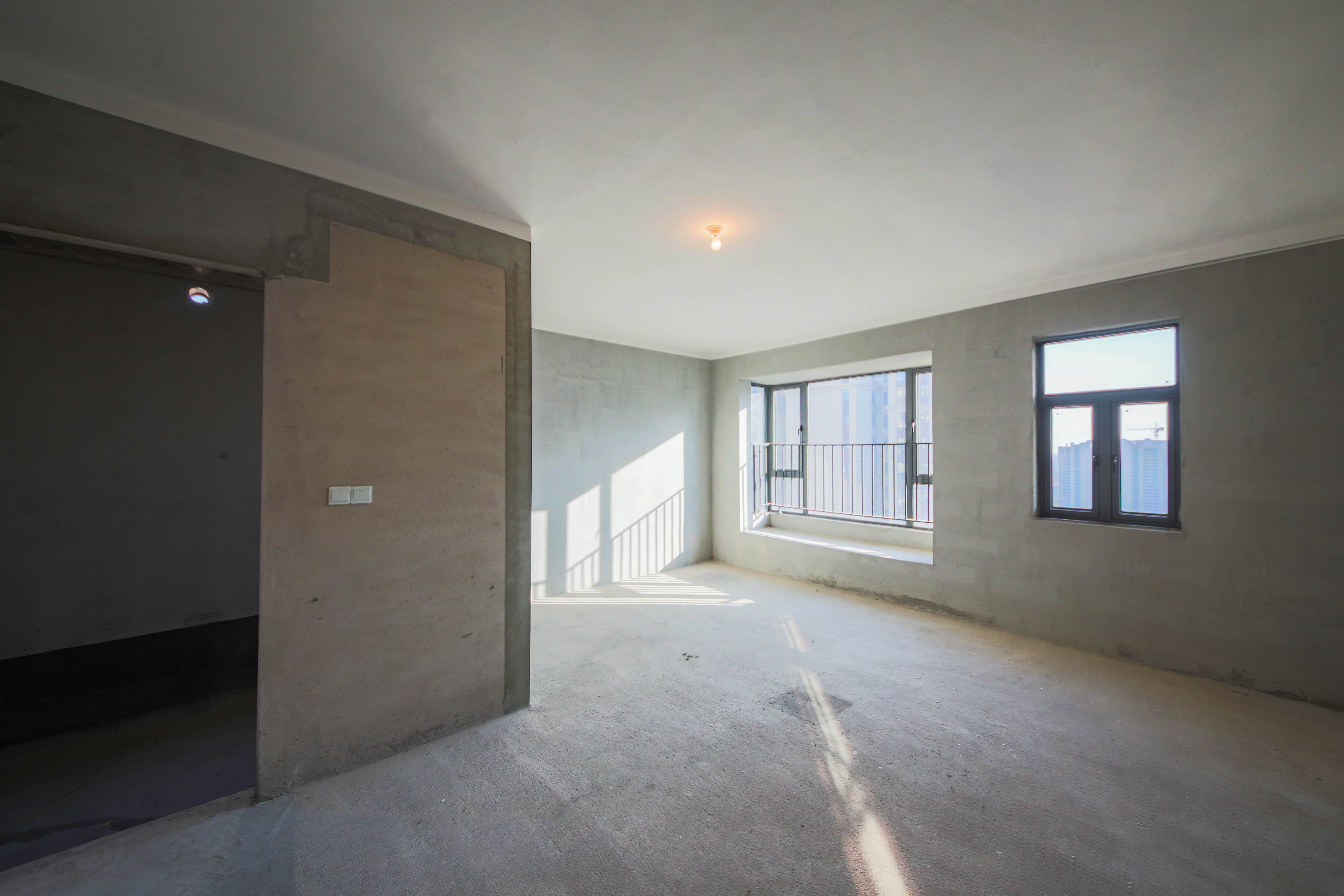 中建钰和城  4室2厅3卫   358.00万卧室