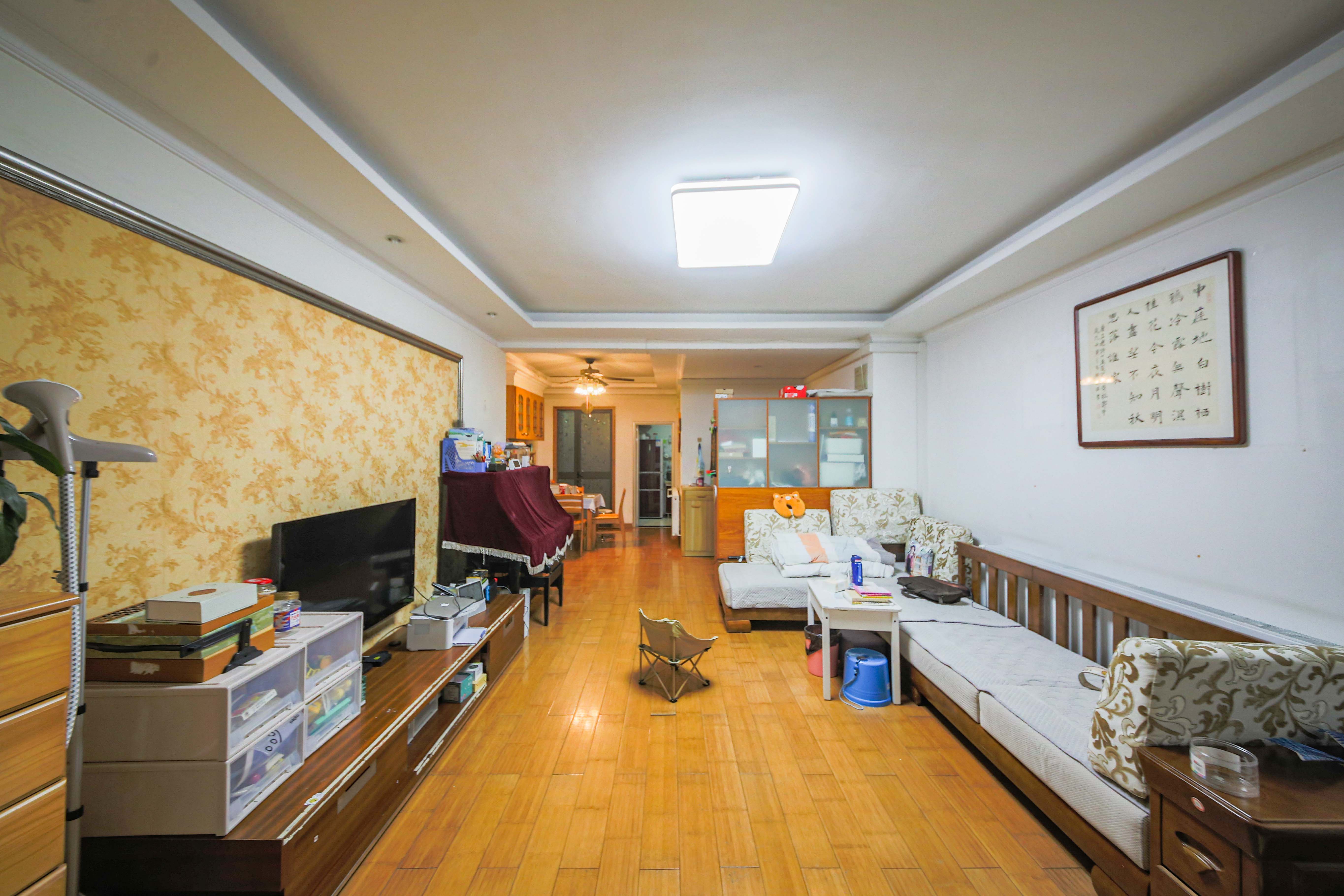 博林金谷  3室2厅2卫    135.0万 博林金谷  3室2厅2卫    135.0万