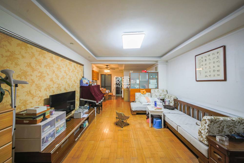 博林金谷  3室2厅2卫    135.0万