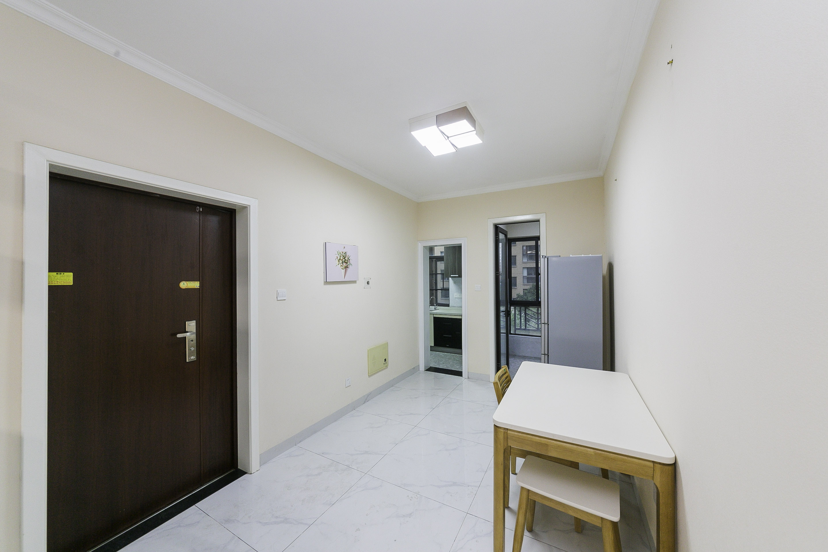 奥林匹克花园贡院二期  2室2厅1卫    82.0万 奥林匹克花园贡院二期  2室2厅1卫    82.0万客厅