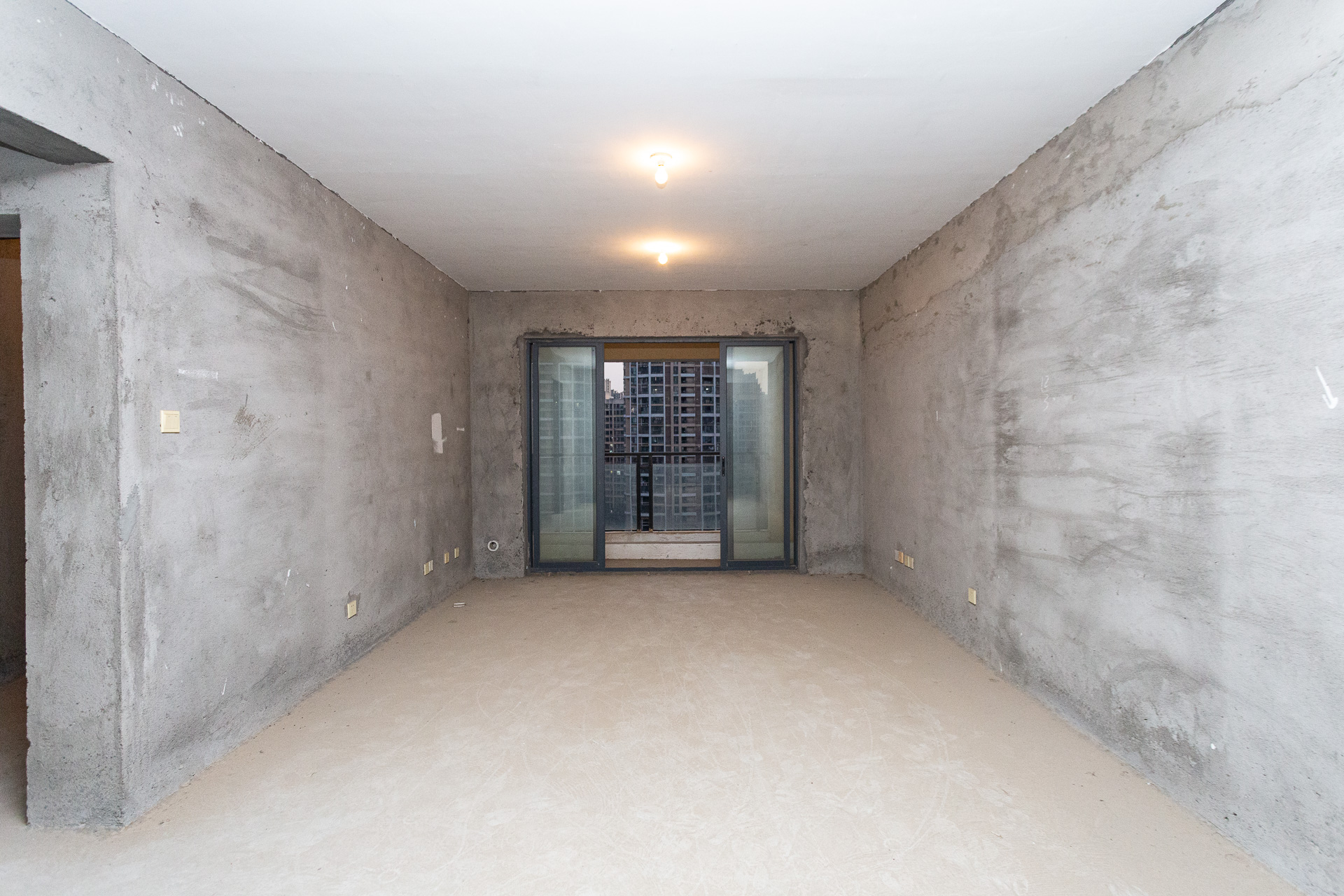 勤诚达新界  3室2厅1卫    65.0万 勤诚达新界  3室2厅1卫    65.0万客厅