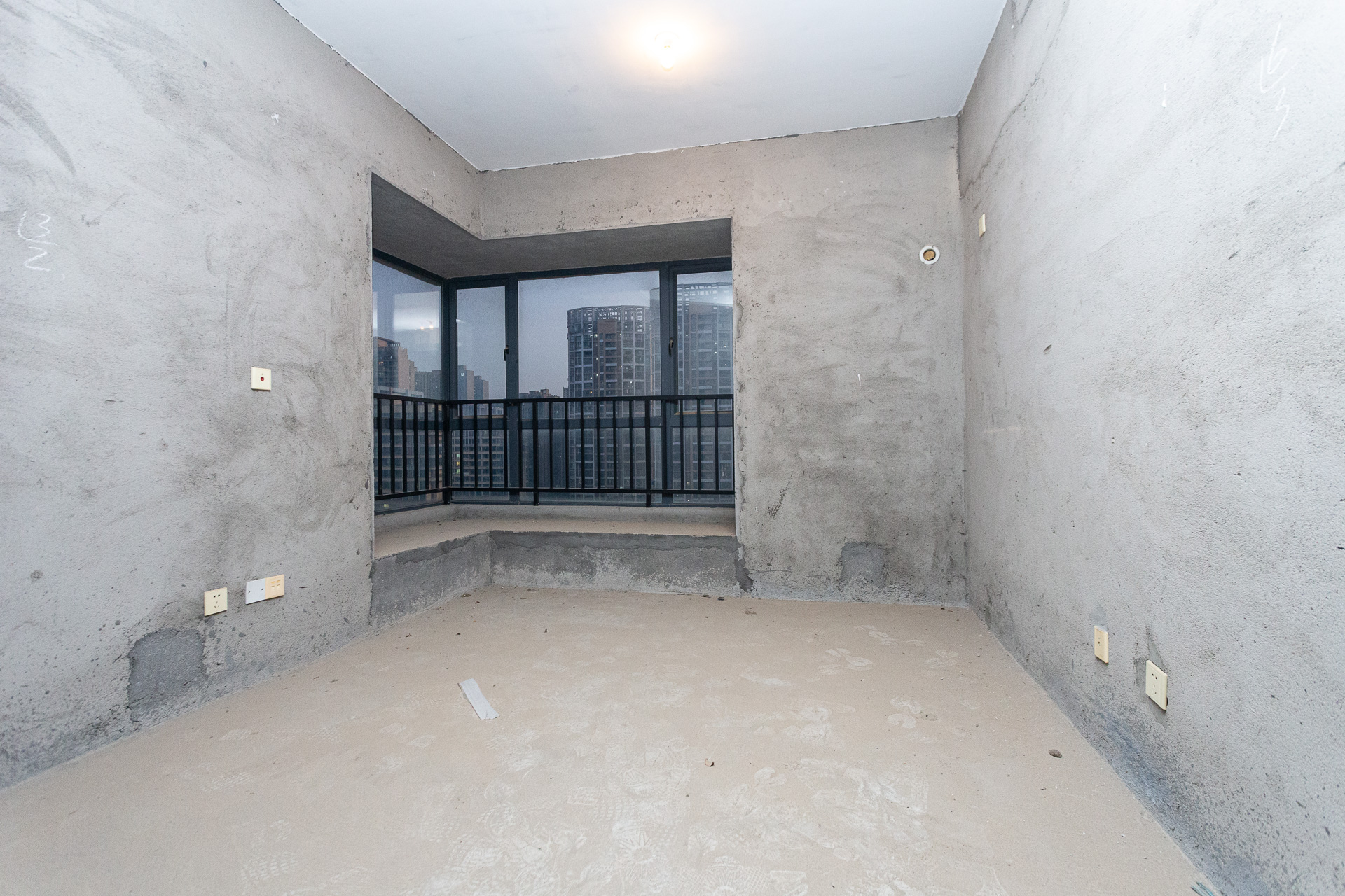 勤诚达新界  3室2厅1卫    65.0万 勤诚达新界  3室2厅1卫    65.0万卧室