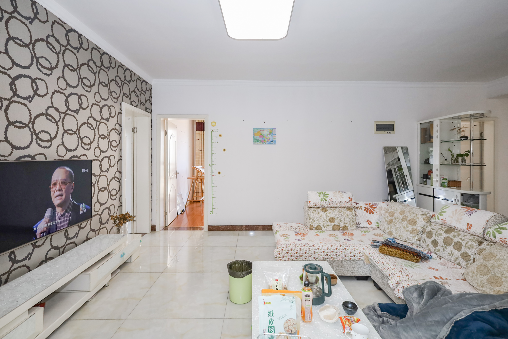 钰龙天下二期(钰龙佳园)  3室2厅2卫    225.0万 钰龙天下二期(钰龙佳园)  3室2厅2卫    225.0万客厅