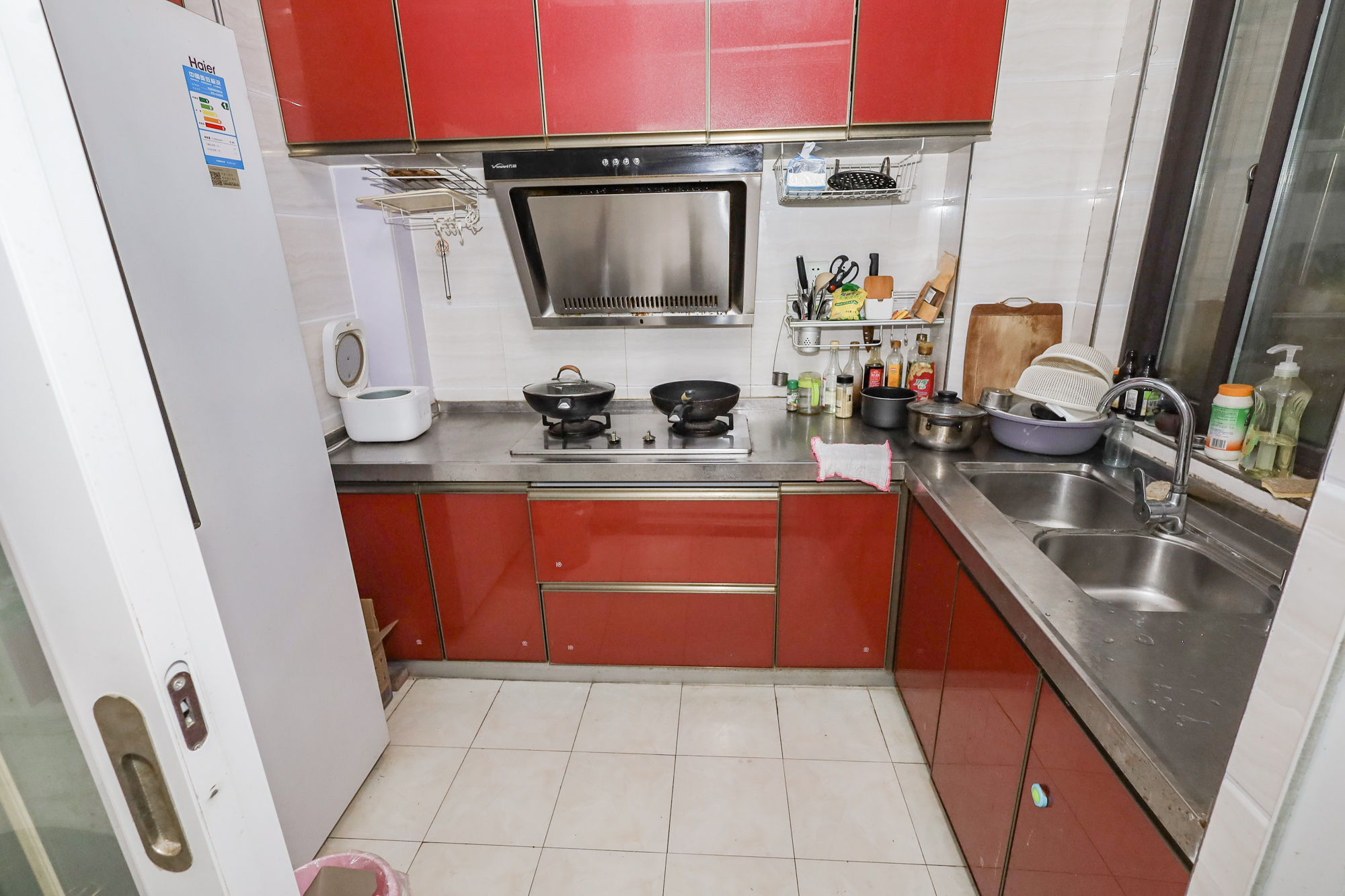 钰龙天下二期(钰龙佳园)  3室2厅2卫    225.0万 钰龙天下二期(钰龙佳园)  3室2厅2卫    225.0万厨房