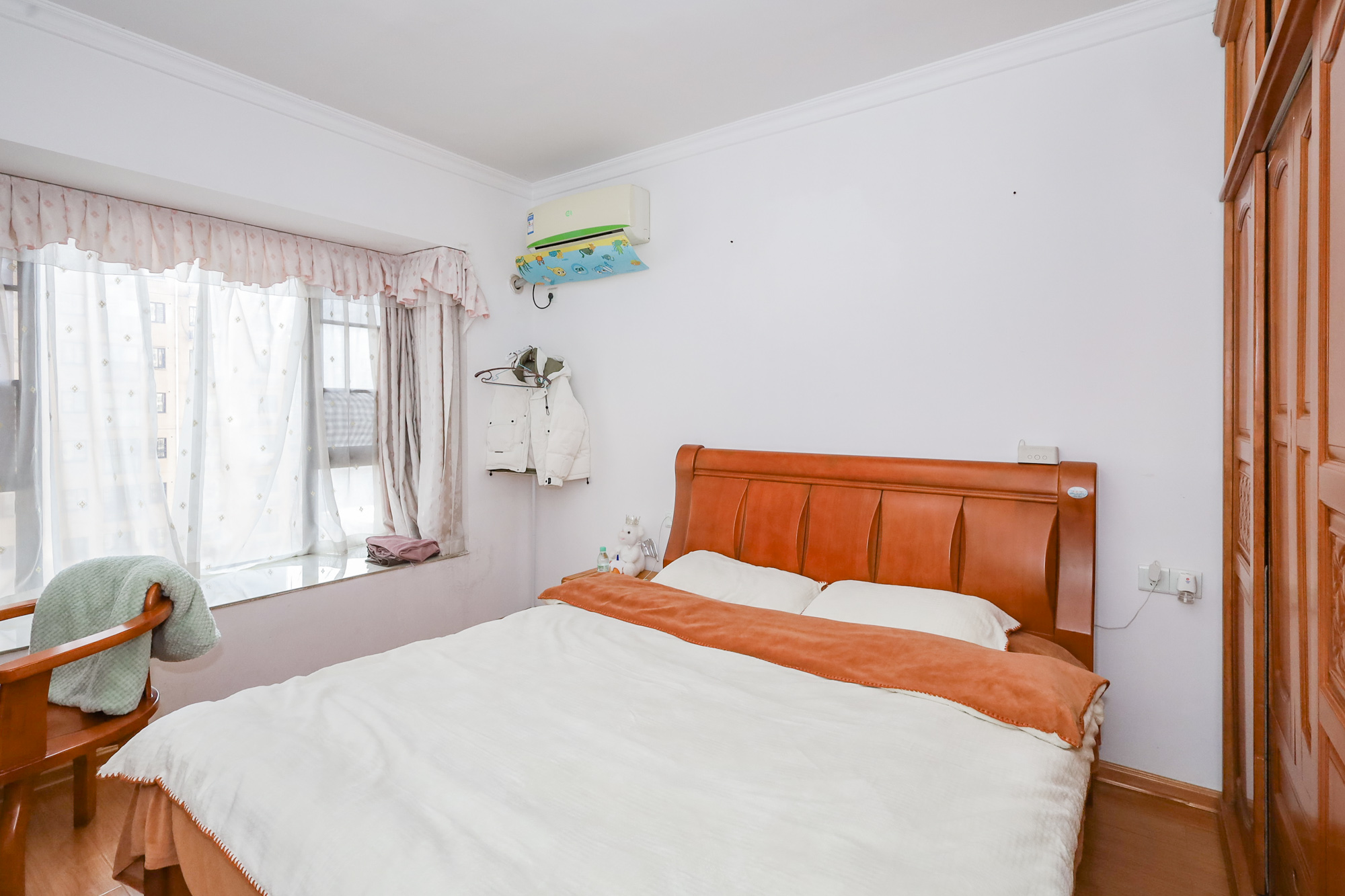 钰龙天下二期(钰龙佳园)  3室2厅2卫    225.0万 钰龙天下二期(钰龙佳园)  3室2厅2卫    225.0万卧室