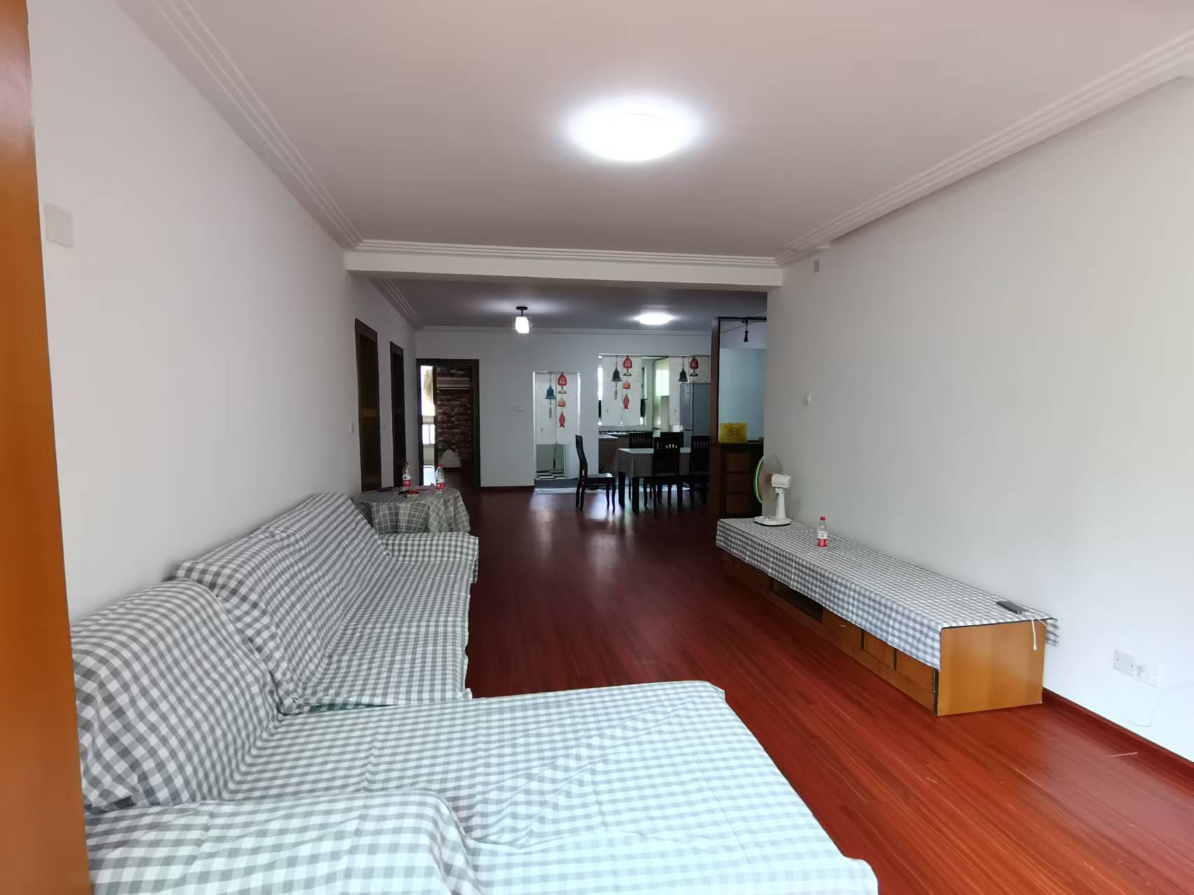 广福园 3室2厅1卫 2200.0元/月 广福园 3室2厅1卫 2200.0元/月室内图