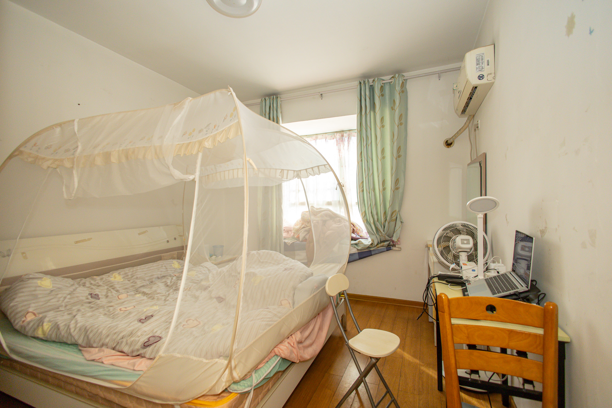 湘楚家园  2室2厅1卫   55.00万卧室