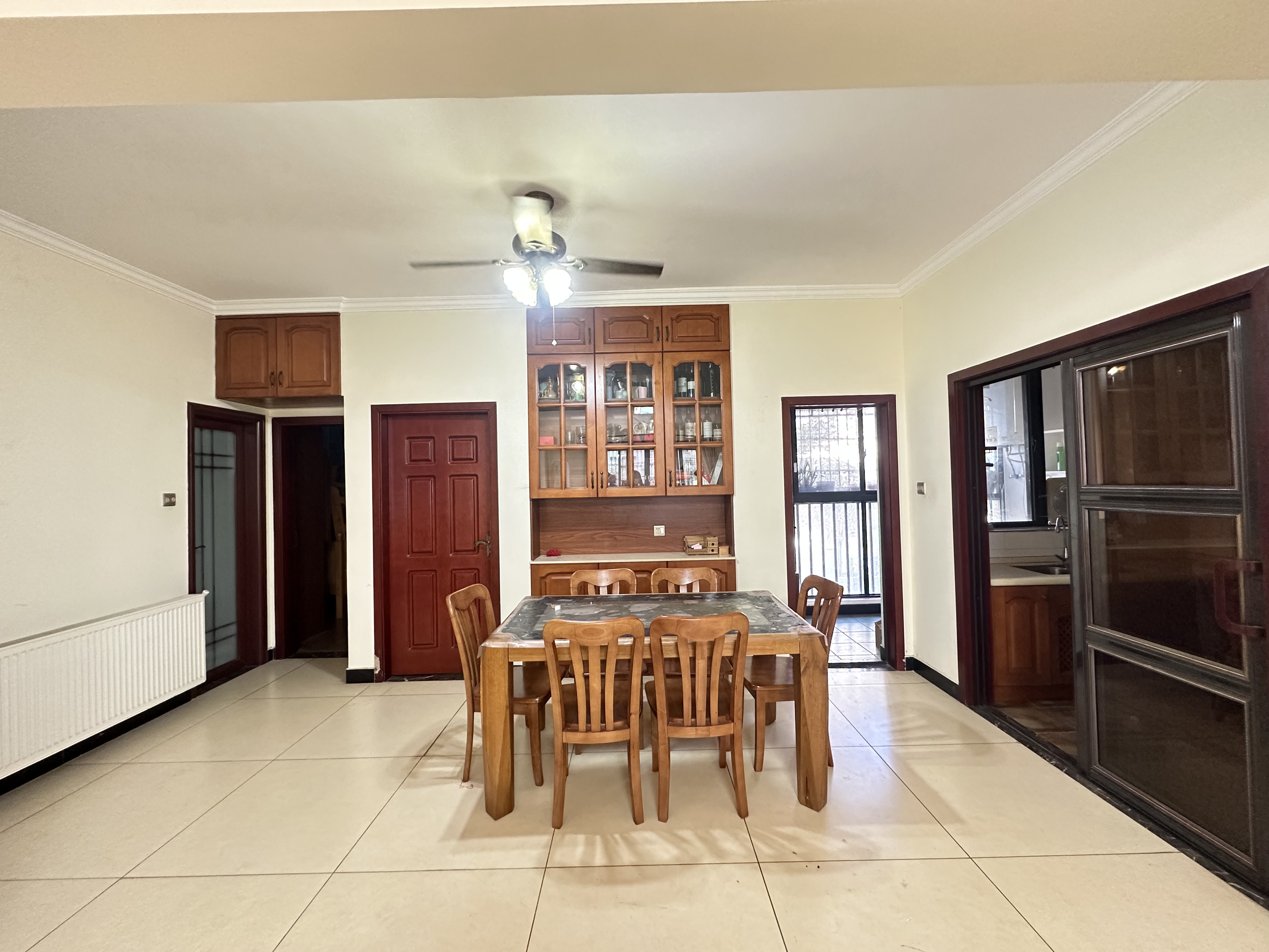 鹏基诺亚山林 4室2厅2卫 3000.0元/月 鹏基诺亚山林 4室2厅2卫 3000.0元/月室内图