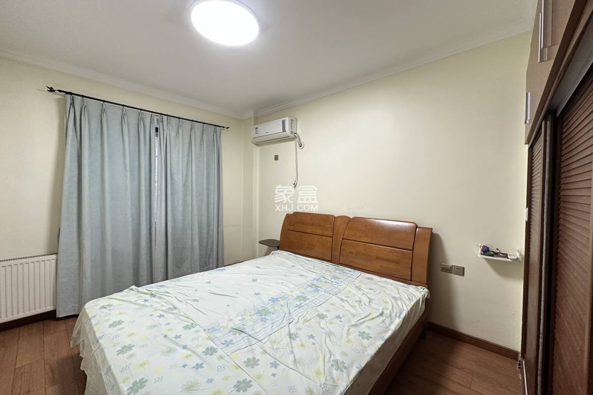 鹏基诺亚山林 4室2厅2卫 3000.0元/月 鹏基诺亚山林 4室2厅2卫 3000.0元/月室内图