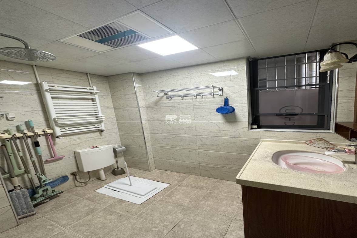 鹏基诺亚山林 4室2厅2卫 3000.0元/月 鹏基诺亚山林 4室2厅2卫 3000.0元/月室内图