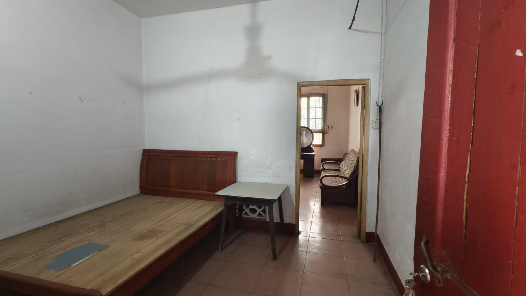 新开铺乒乓球厂宿舍 1室1厅1卫 600.0元/月 新开铺乒乓球厂宿舍 1室1厅1卫 600.0元/月室内图