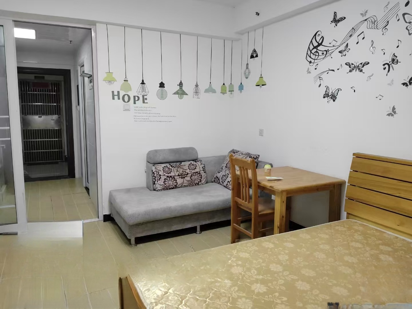 钰龙天下二期(钰龙佳园) 1室1厅1卫 1200.0元/月 钰龙天下二期(钰龙佳园) 1室1厅1卫 1200.0元/月室内图