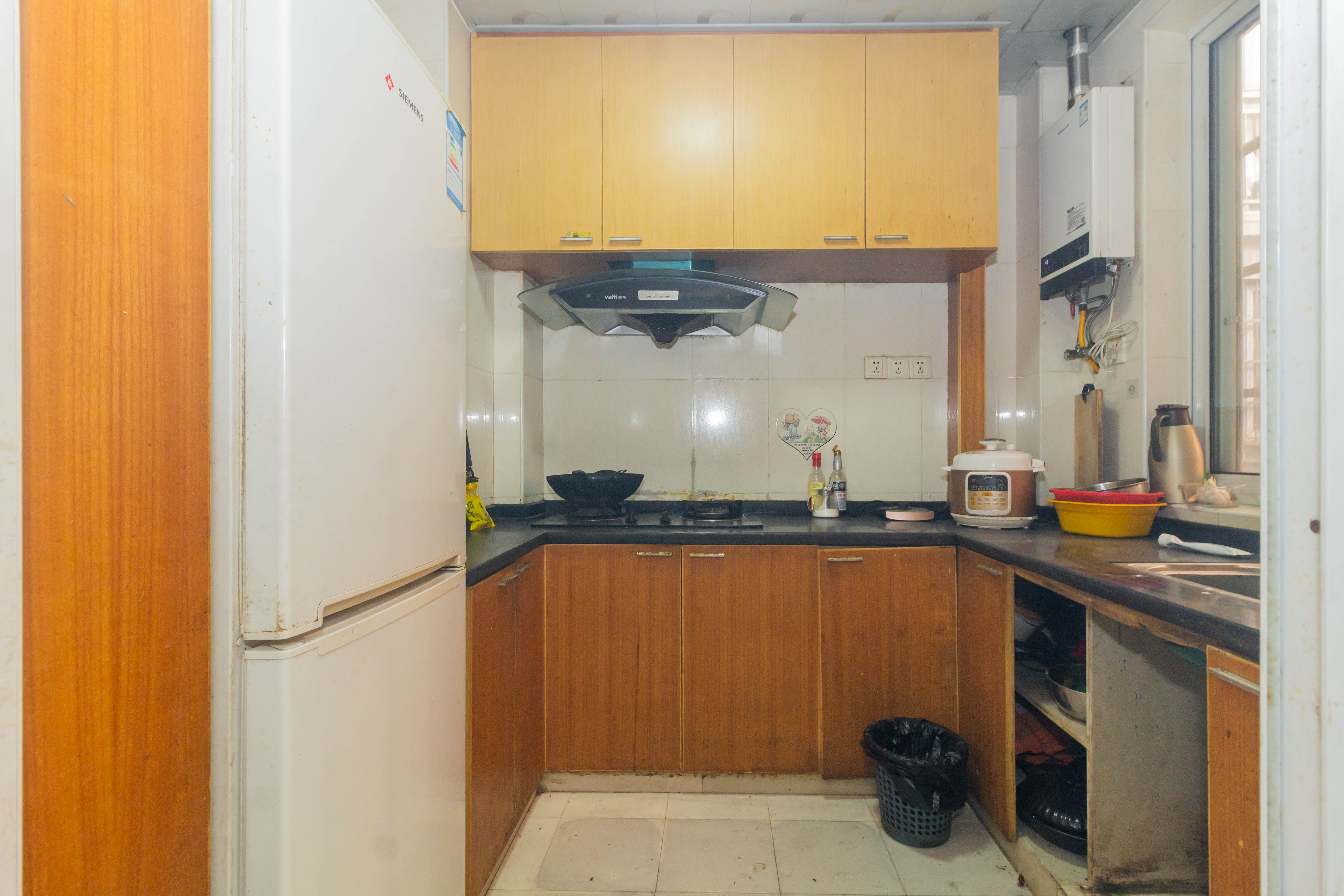 星城国际 2室2厅1卫 48.0万 星城国际 2室2厅1卫 48.0万厨房