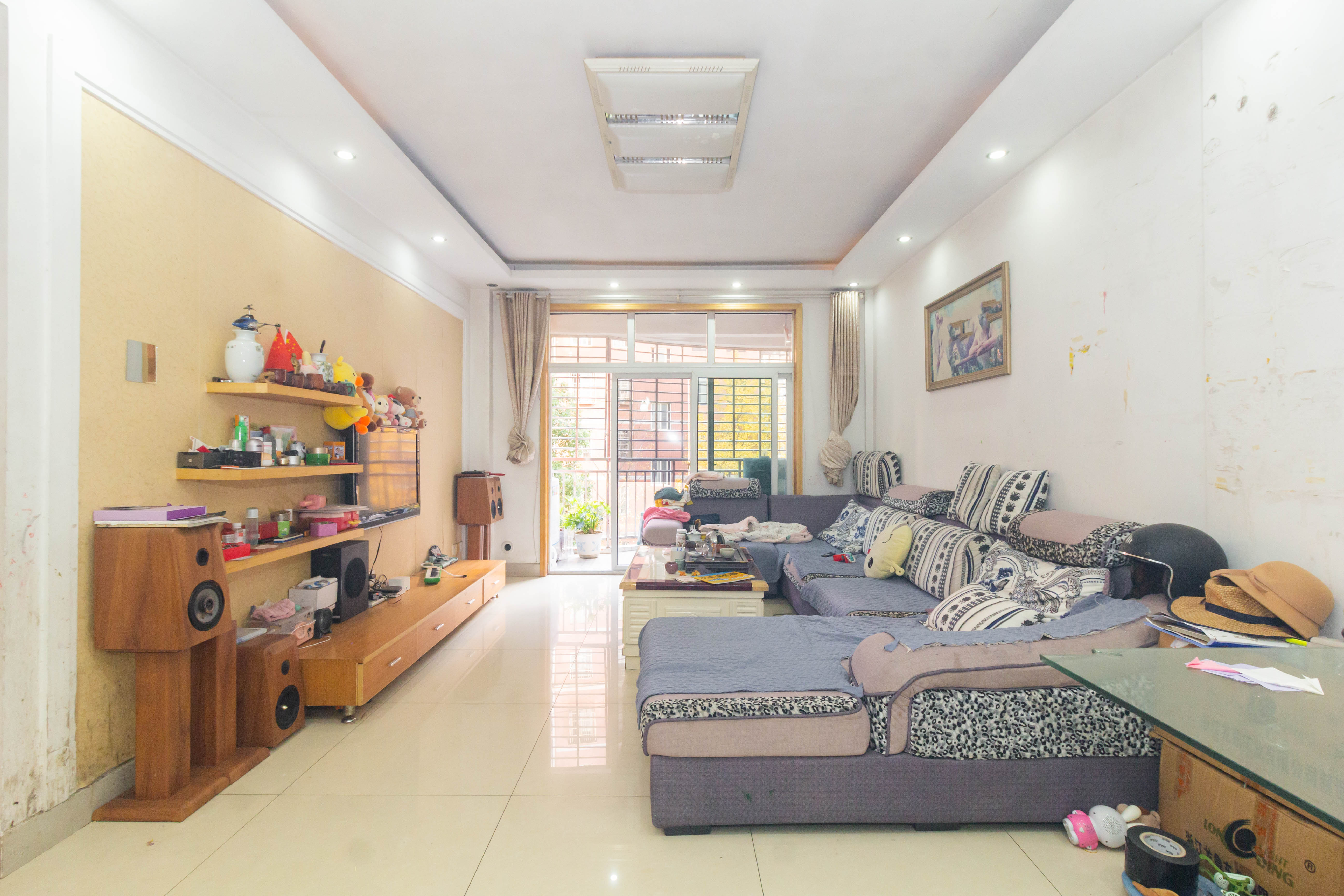 星城国际 2室2厅1卫 48.0万 星城国际 2室2厅1卫 48.0万客厅