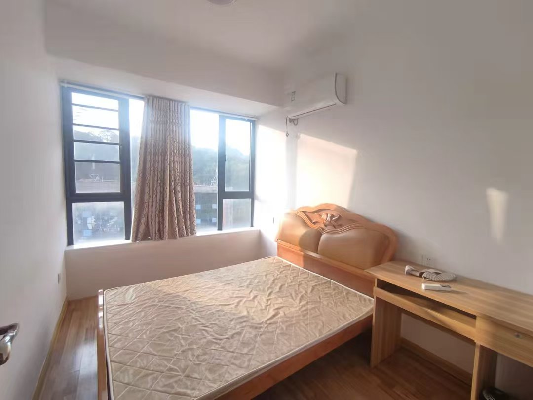 中建御山和苑  3室2厅1卫   1600.00元/月室内图