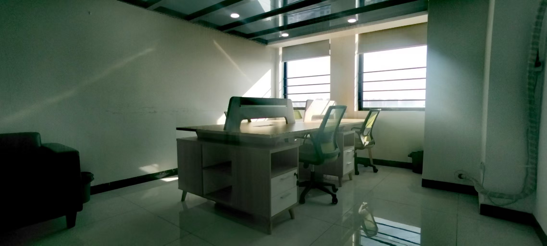 华润置地广场二期  1室1厅1卫    2100.0元/月 华润置地广场二期  1室1厅1卫    2100.0元/月室内图