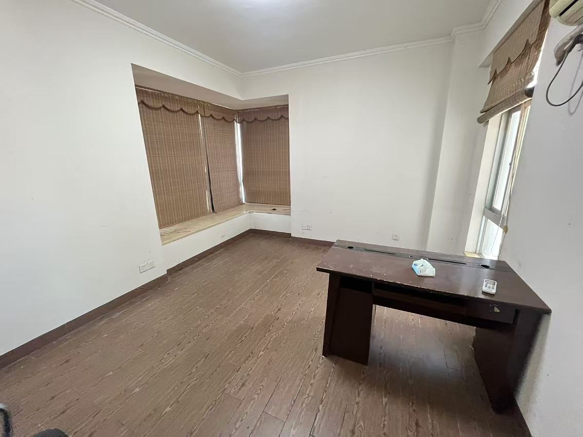 金润大厦 4室2厅2卫 4500.0元/月 金润大厦 4室2厅2卫 4500.0元/月室内图