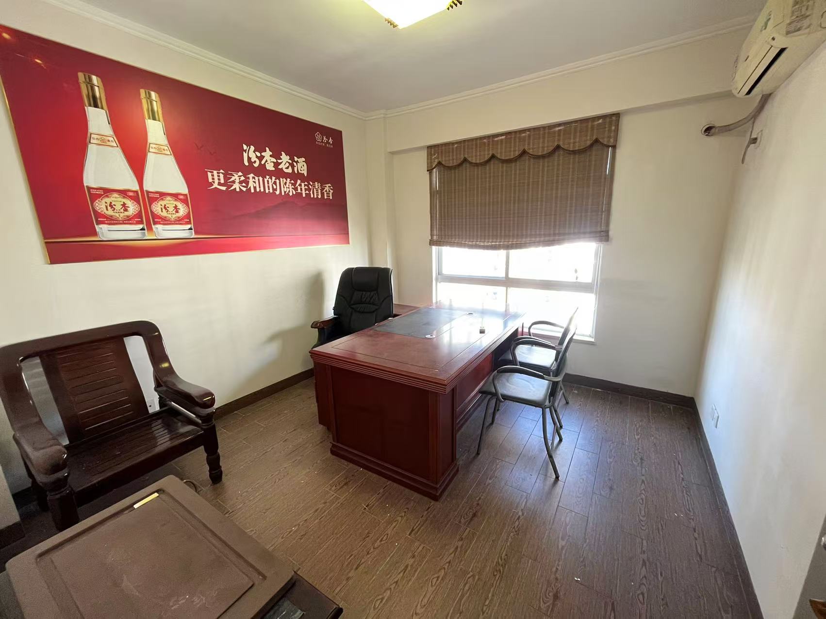 金润大厦 4室2厅2卫 4500.0元/月 金润大厦 4室2厅2卫 4500.0元/月室内图