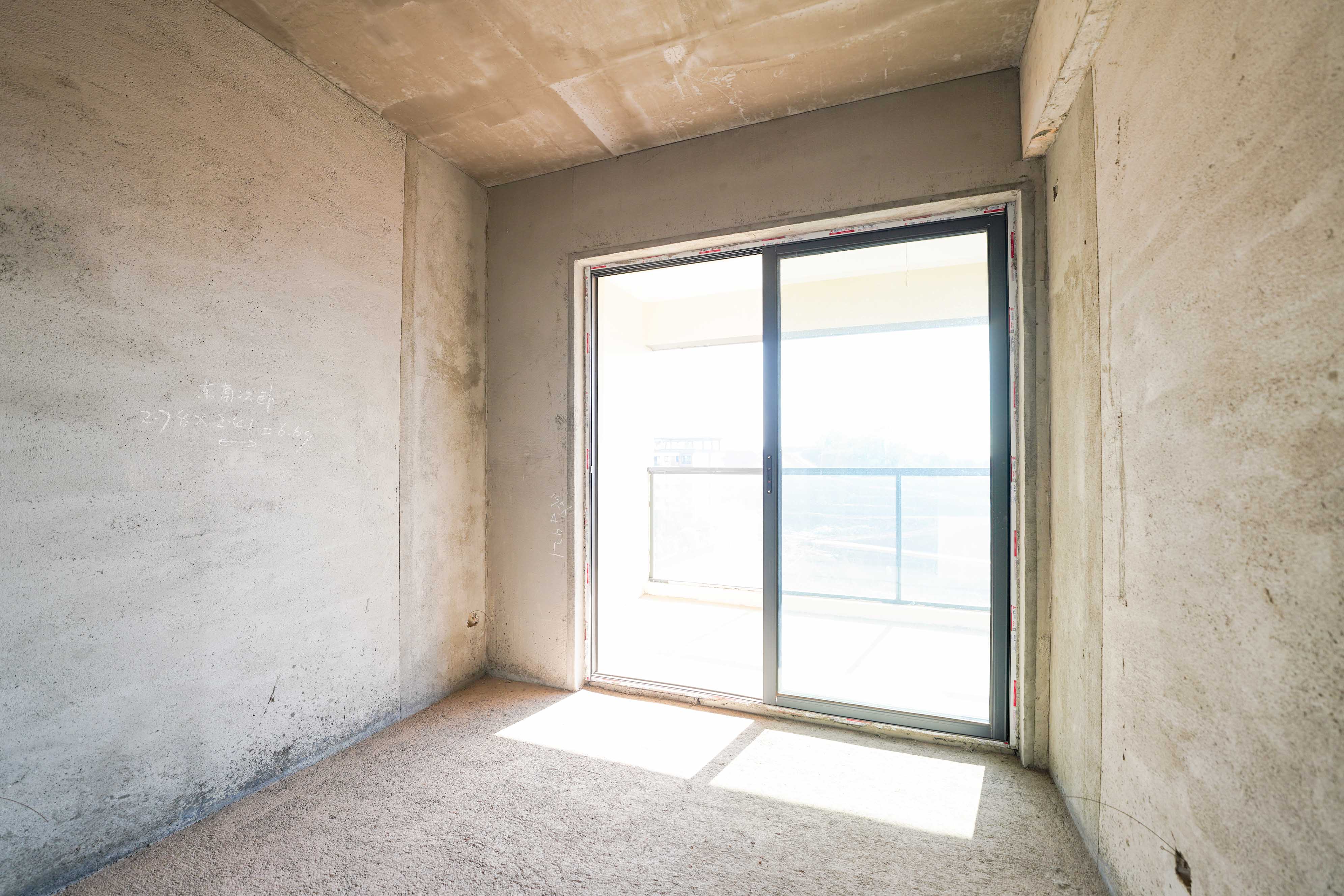 京盛和府  4室2厅2卫    145.0万卧室