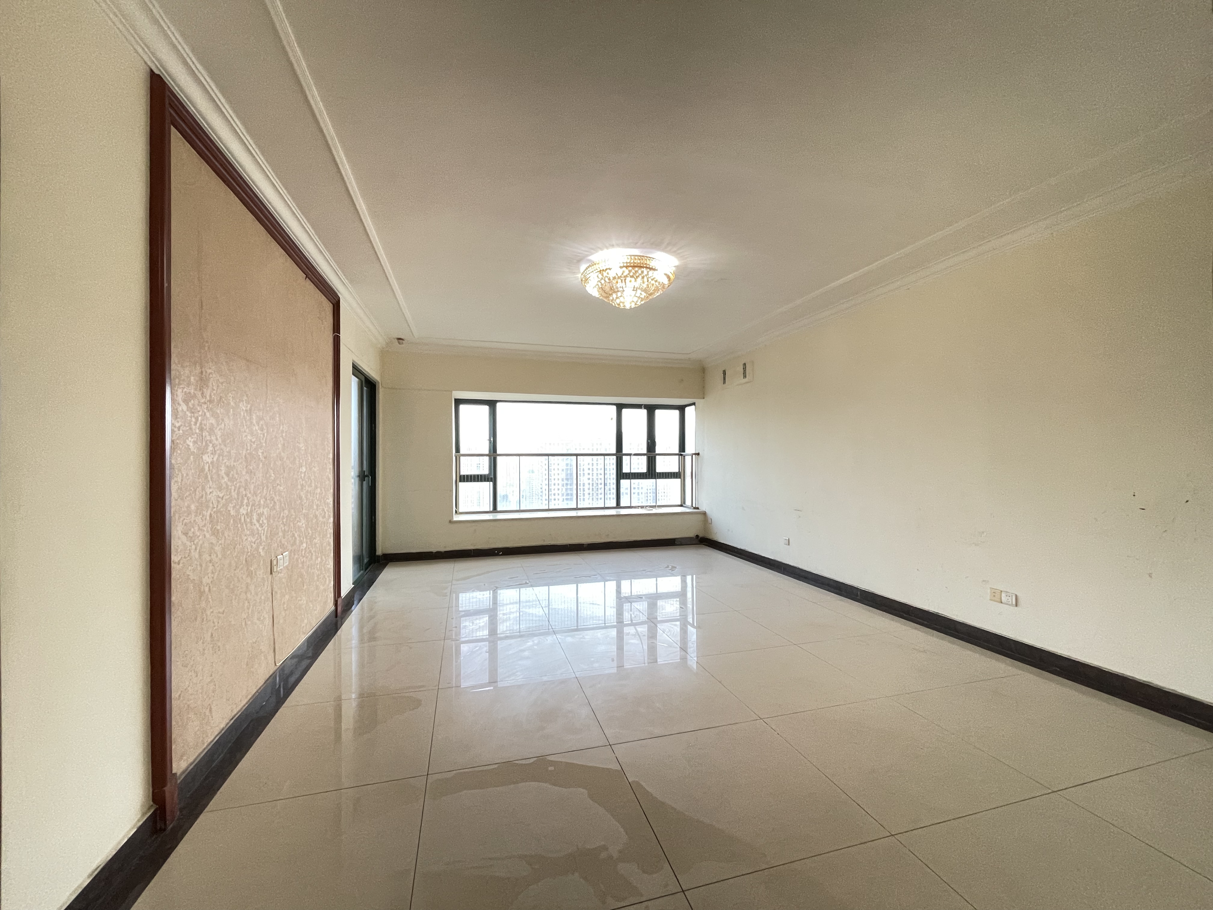 恒大名都  4室2厅4卫    3300.0元/月 恒大名都  4室2厅4卫    3300.0元/月