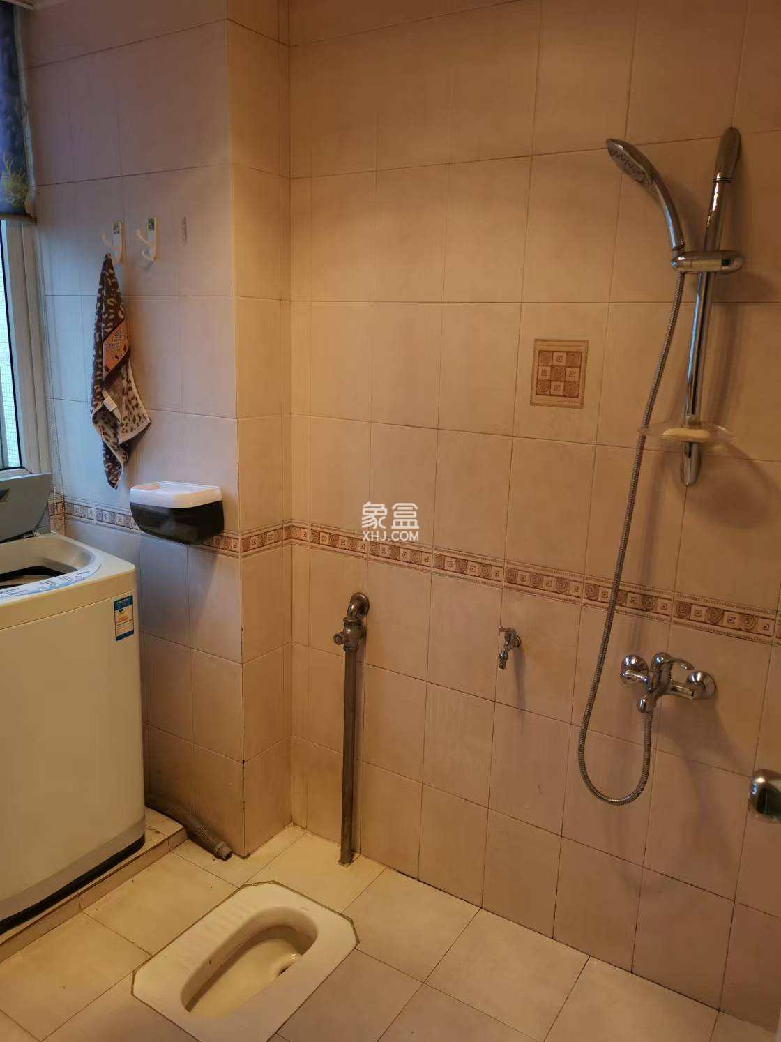 金泰花园 4室2厅2卫 2200.0元/月 金泰花园 4室2厅2卫 2200.0元/月室内图