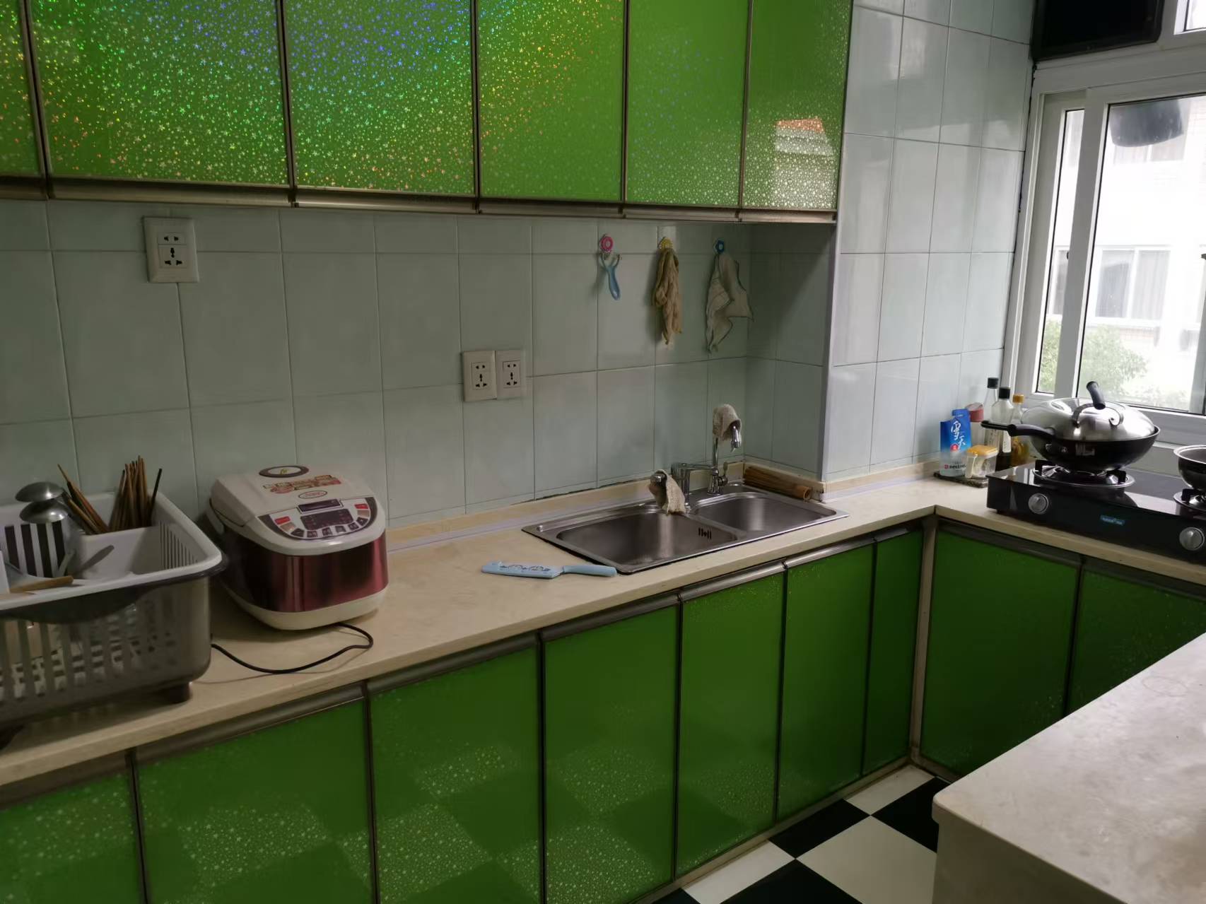 金泰花园 4室2厅2卫 2200.0元/月 金泰花园 4室2厅2卫 2200.0元/月室内图