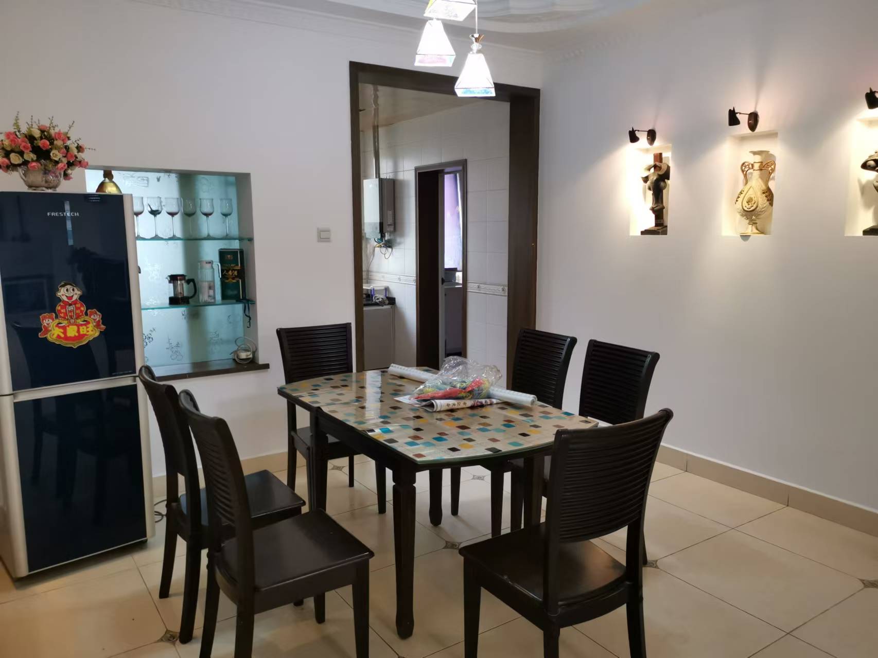 金泰花园 4室2厅2卫 2200.0元/月 金泰花园 4室2厅2卫 2200.0元/月室内图