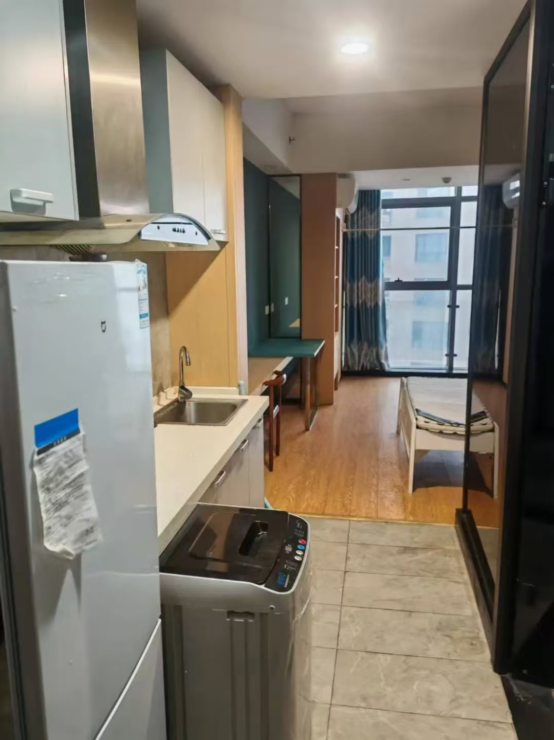 紫鑫御湖湾 1室1厅1卫 1200.0元/月 紫鑫御湖湾 1室1厅1卫 1200.0元/月室内图