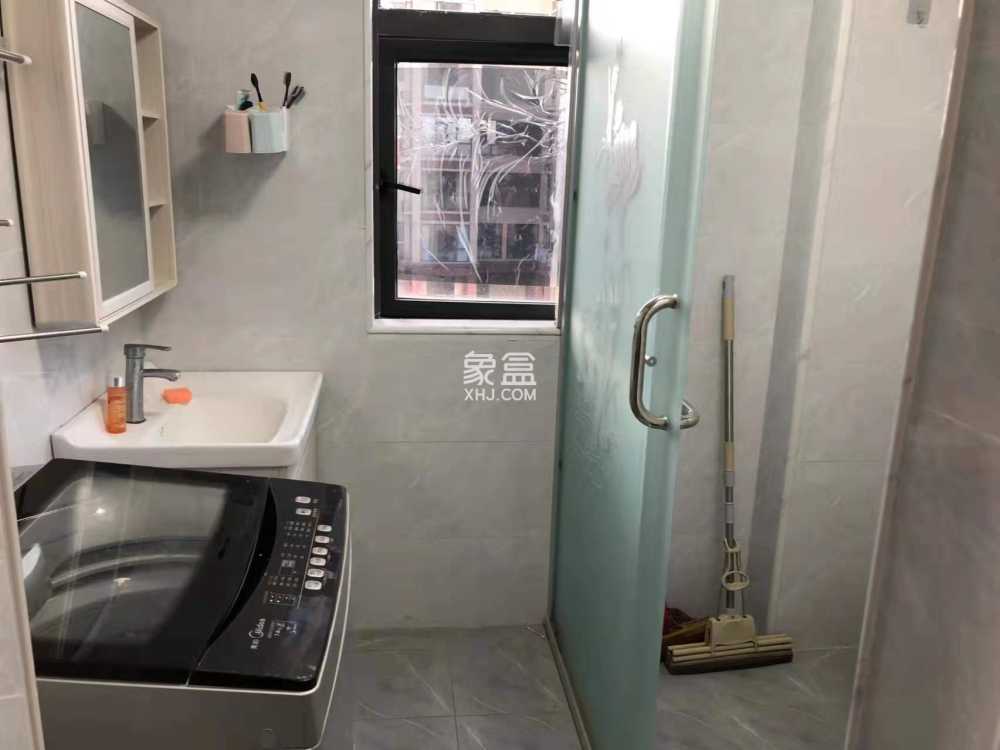 鸿浩达吉星广场(秀石街)  1室1厅1卫    20.8万室内图