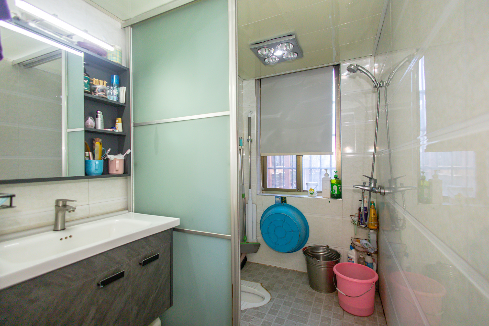 卧龙居国际村  2室1厅1卫    59.8万卫生间