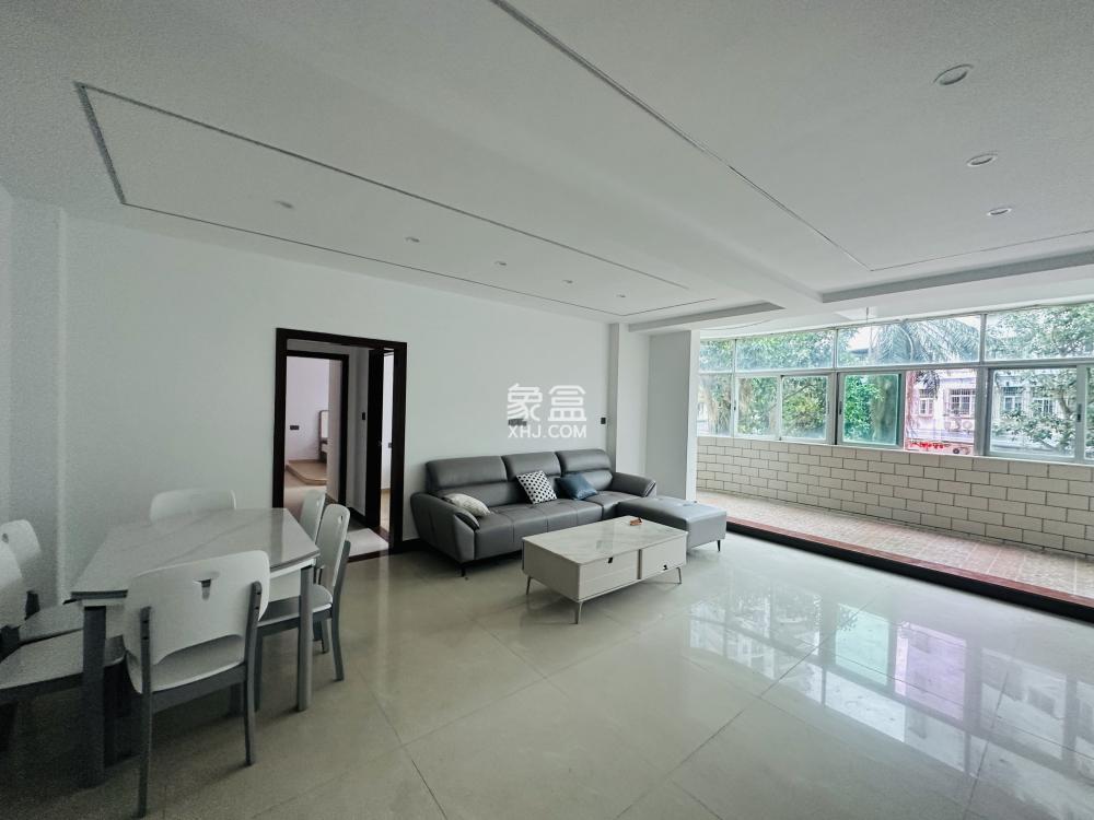 金银广场  3室2厅1卫    119.0万