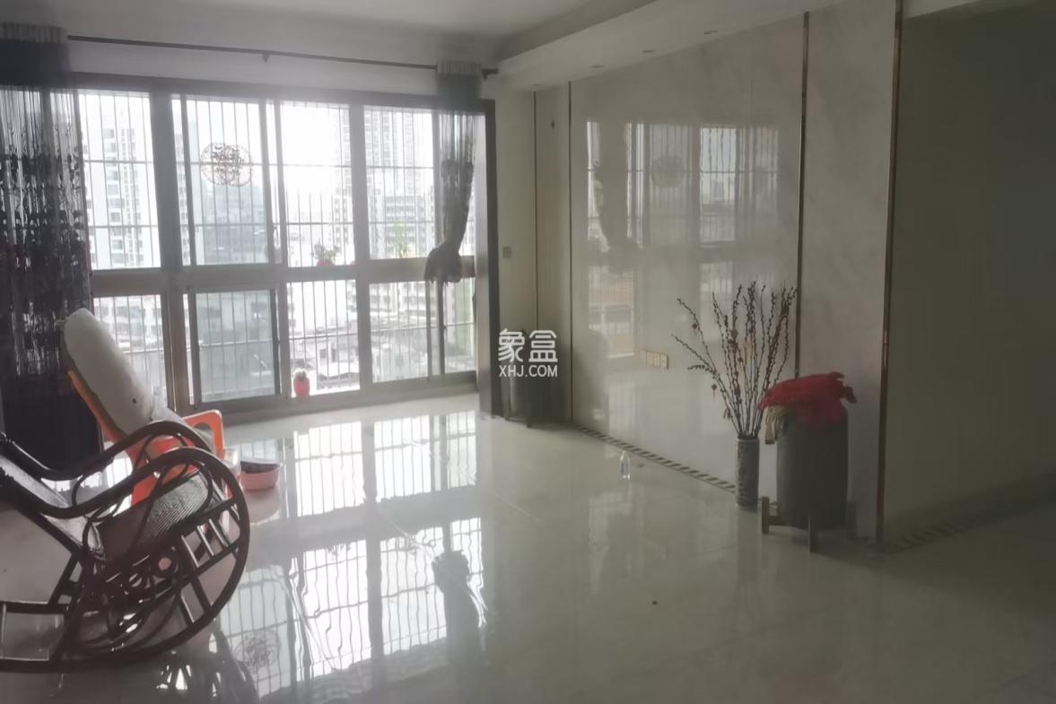 海辰公寓 5室2厅2卫 4500.0元/月 海辰公寓 5室2厅2卫 4500.0元/月室内图