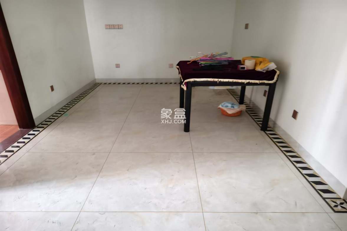 海辰公寓 5室2厅2卫 4500.0元/月 海辰公寓 5室2厅2卫 4500.0元/月室内图